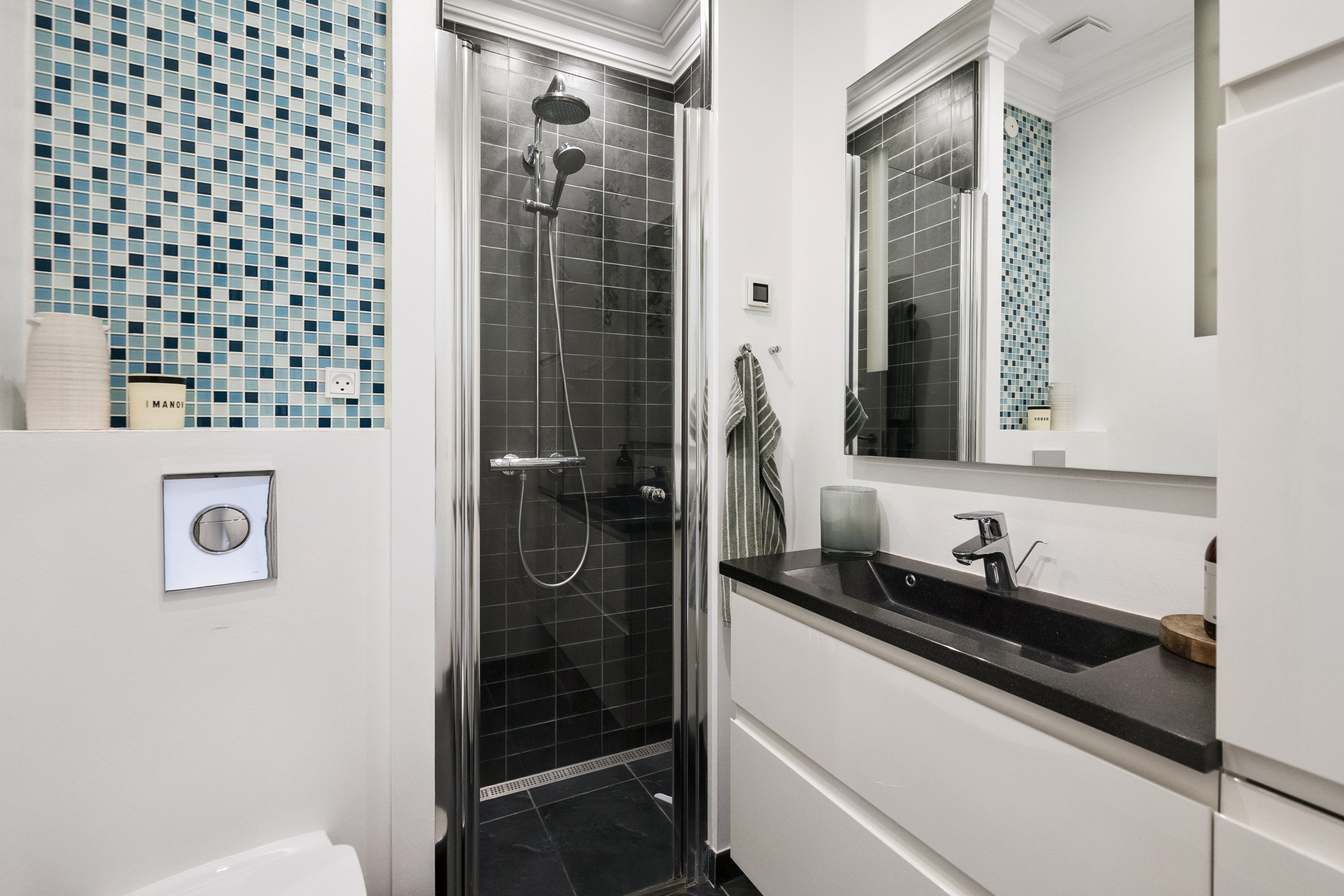 Fremhævet badeværelse billede i fuldskærmstilstand. Billede af Marstrandsgade 21, 3. th., 8000 Aarhus C