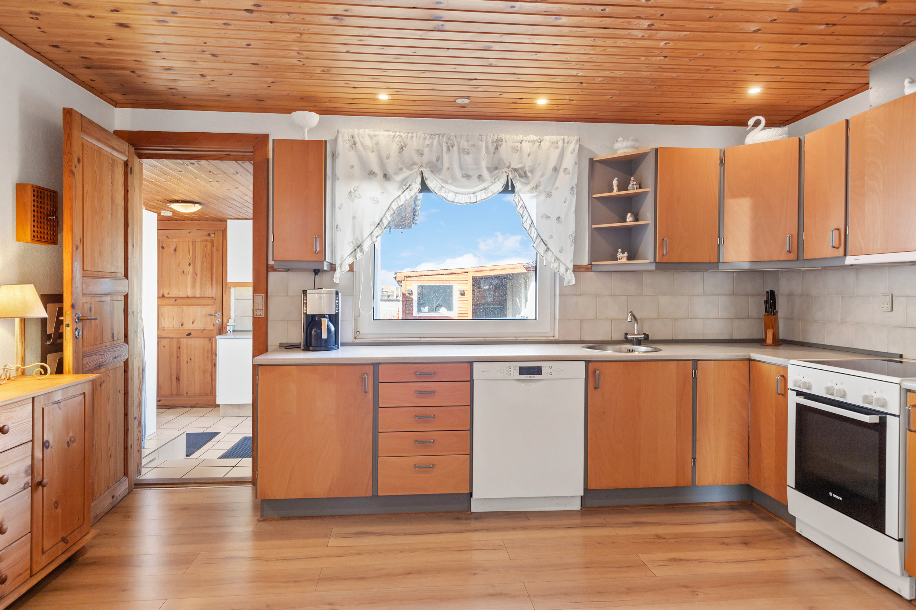 Fremhævet køkken billede i fuldskærmstilstand. Billede af Jansensvej 4, 9490 Pandrup