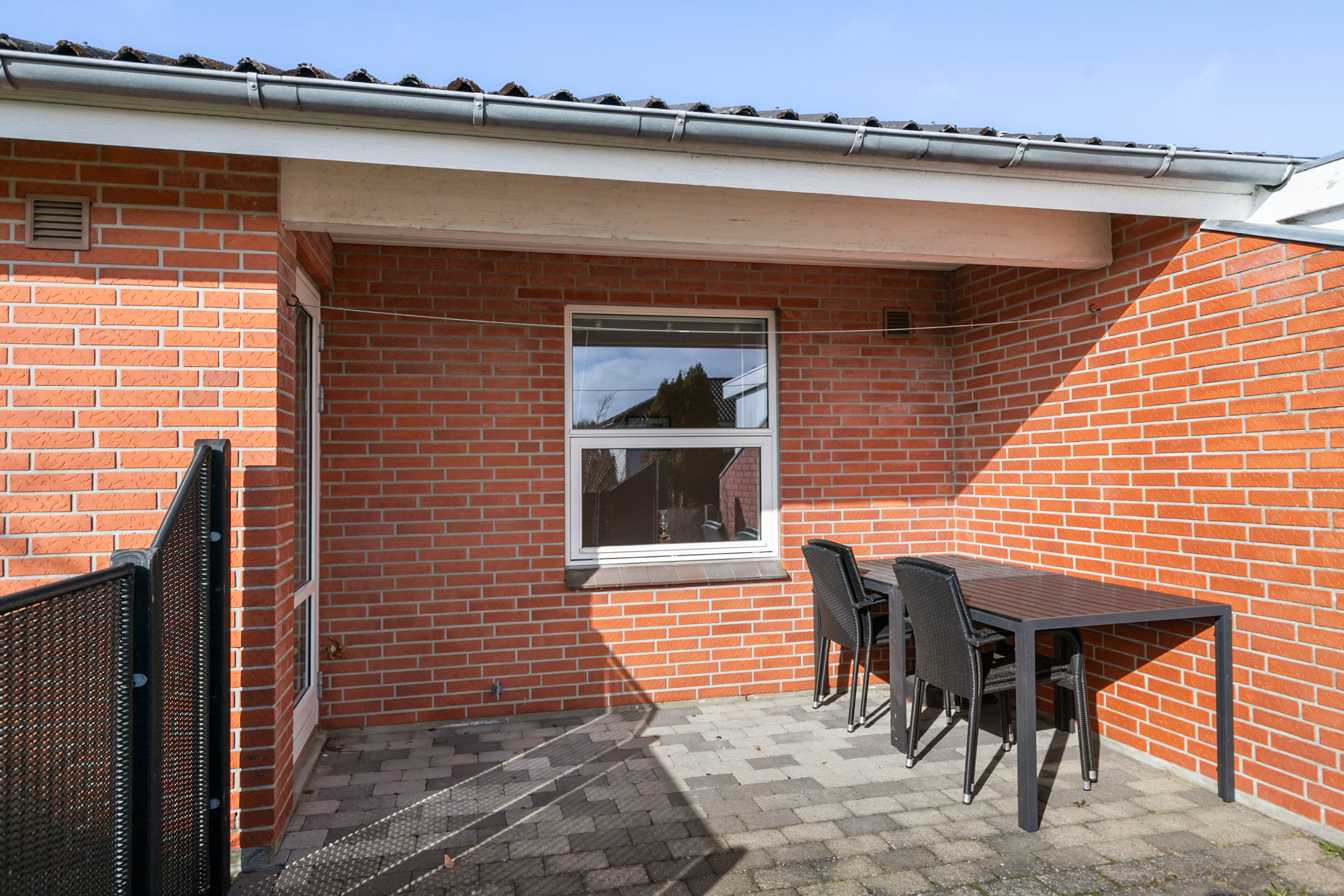 Fremhævet overdækket terrasse billede i fuldskærmstilstand. Billede af Skolevej 70, 9490 Pandrup