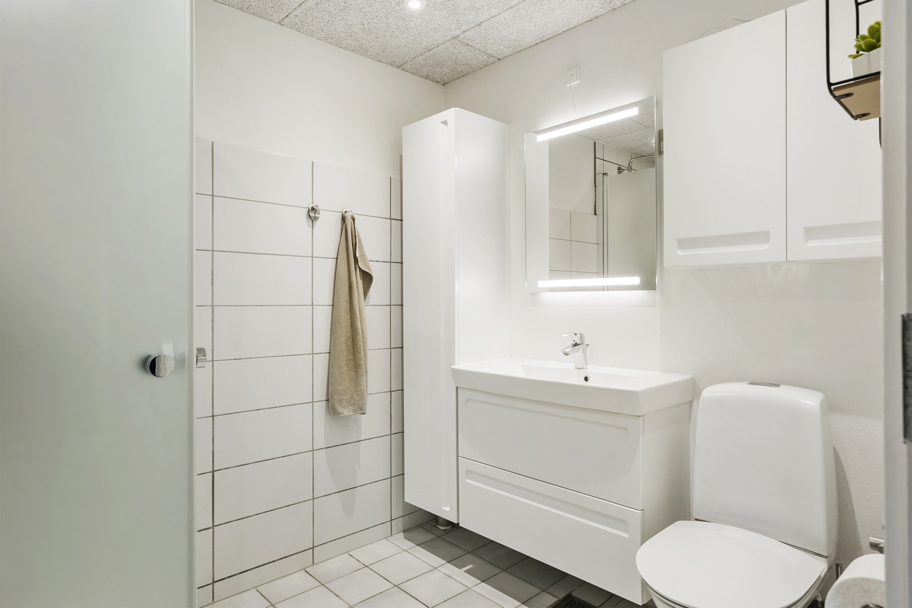 Fremhævet badeværelse billede i fuldskærmstilstand. Billede af Lavgade 32C, 6200 Aabenraa