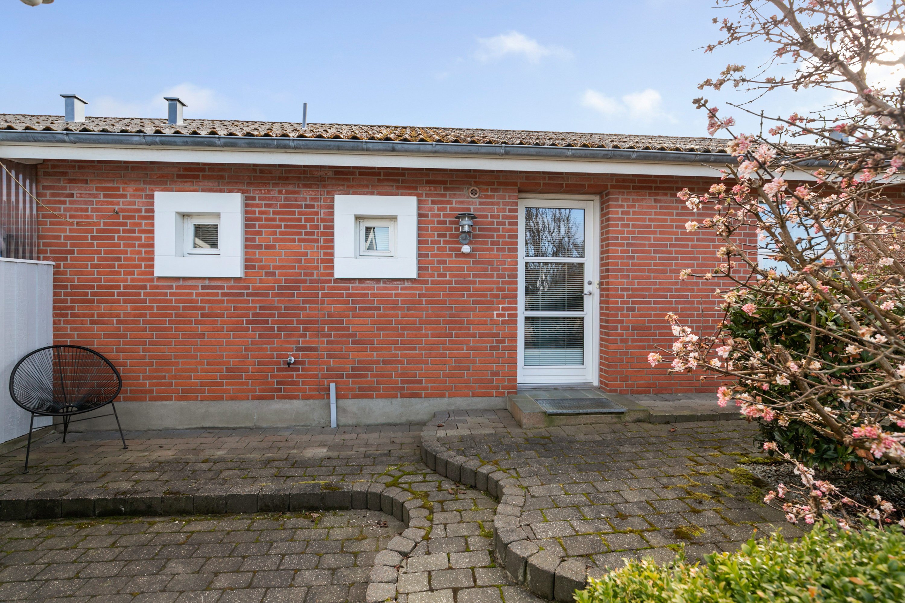 Fremhævet facade billede i fuldskærmstilstand. Billede af Skolevej 70, 9490 Pandrup