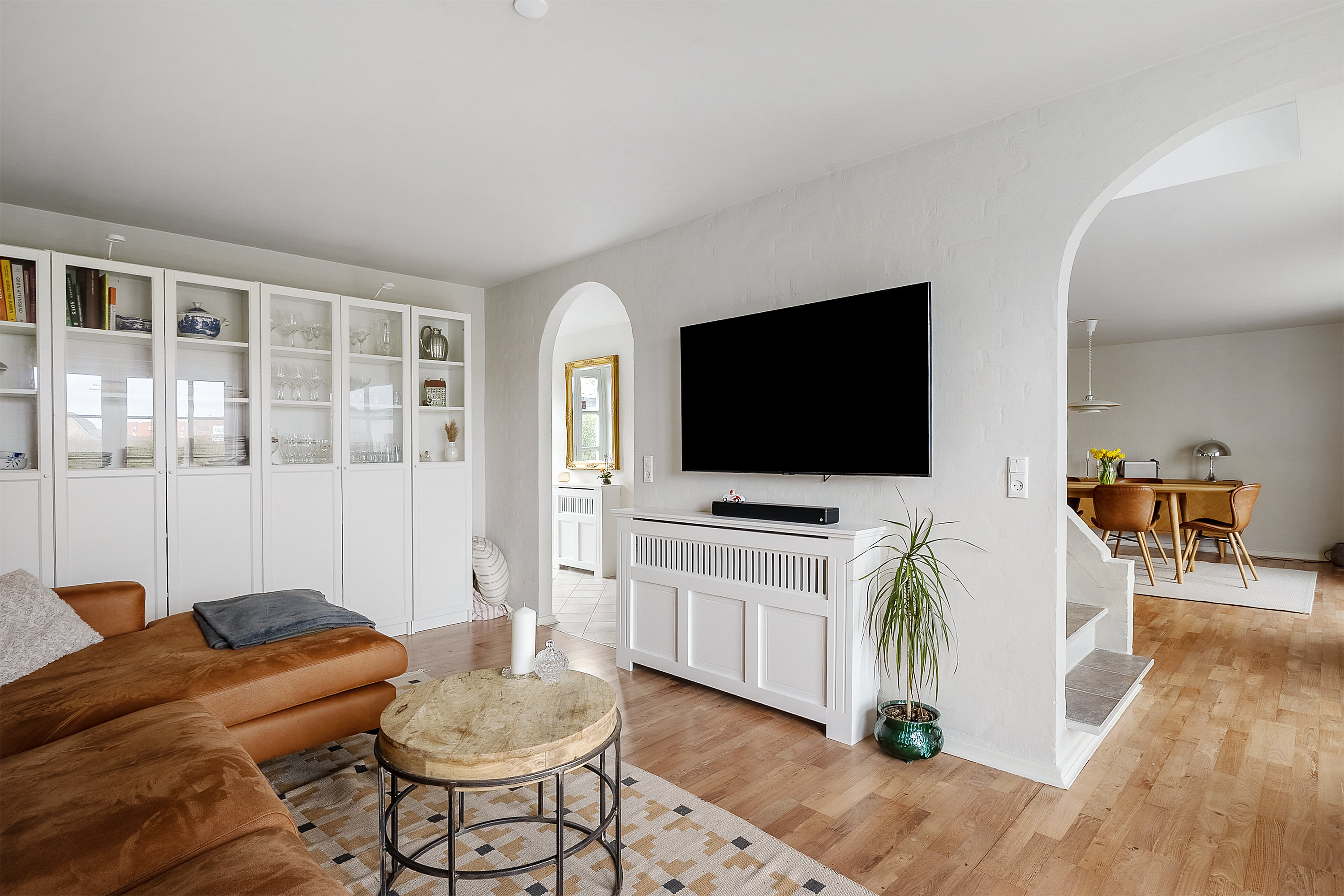 Fremhævet stue billede i fuldskærmstilstand. Billede af Skibhusvej 236, 5000 Odense C