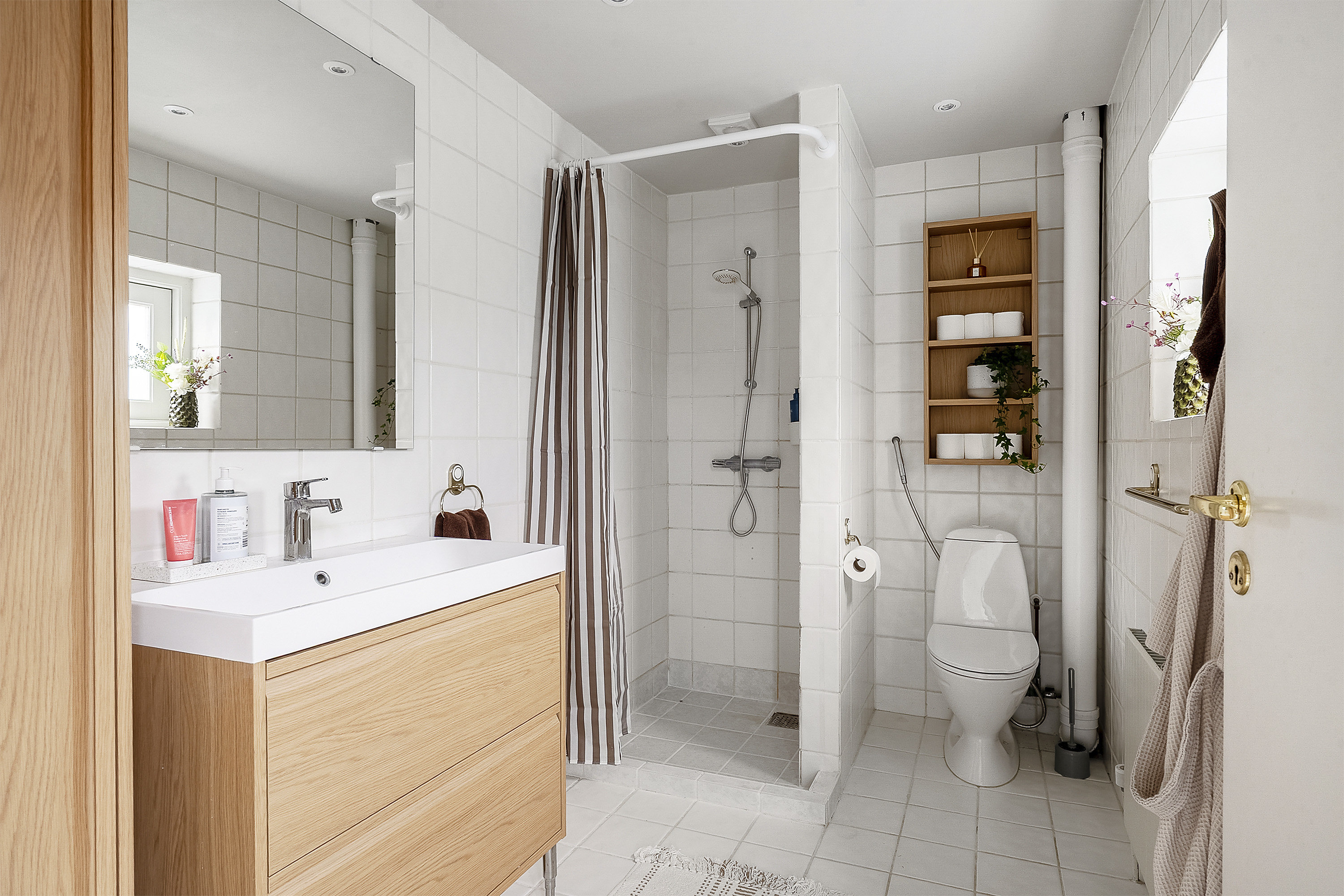 Fremhævet badeværelse billede i fuldskærmstilstand. Billede af Skibhusvej 236, 5000 Odense C