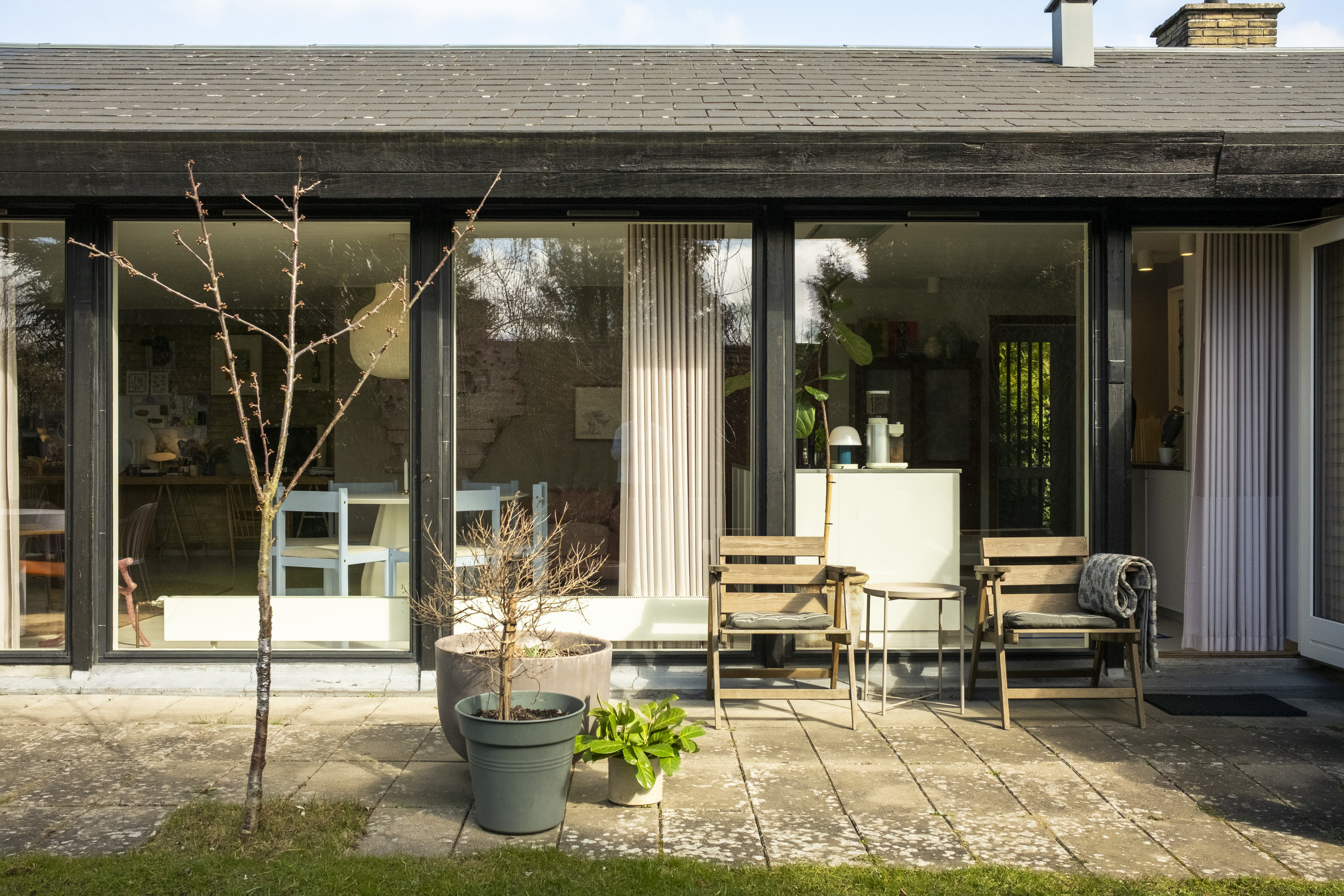 Fremhævet facade billede i fuldskærmstilstand. Billede af Dyndsagervej 4, 2750 Ballerup