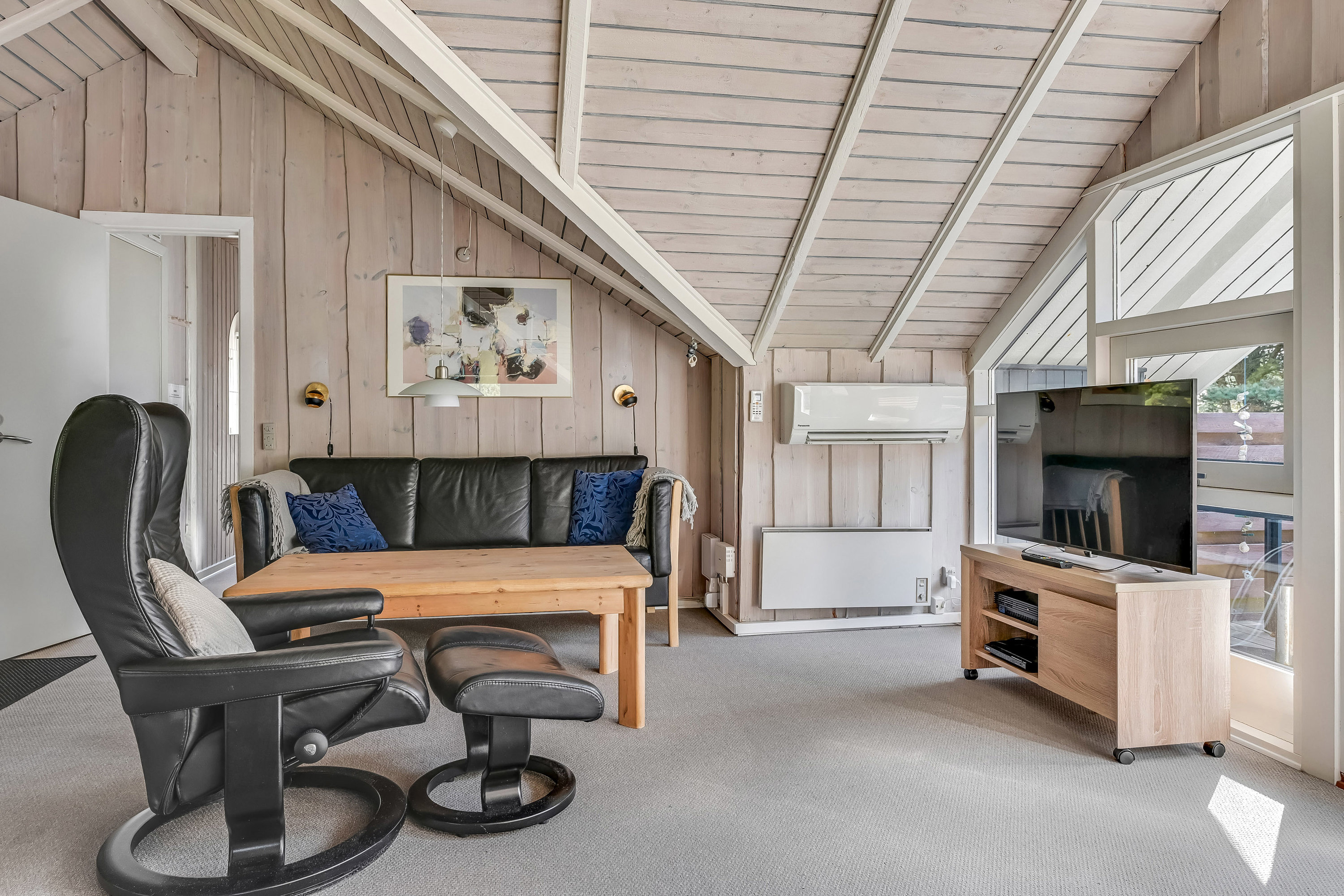 Fremhævet stue billede i fuldskærmstilstand. Billede af Gl Hovej 33, 6857 Blåvand