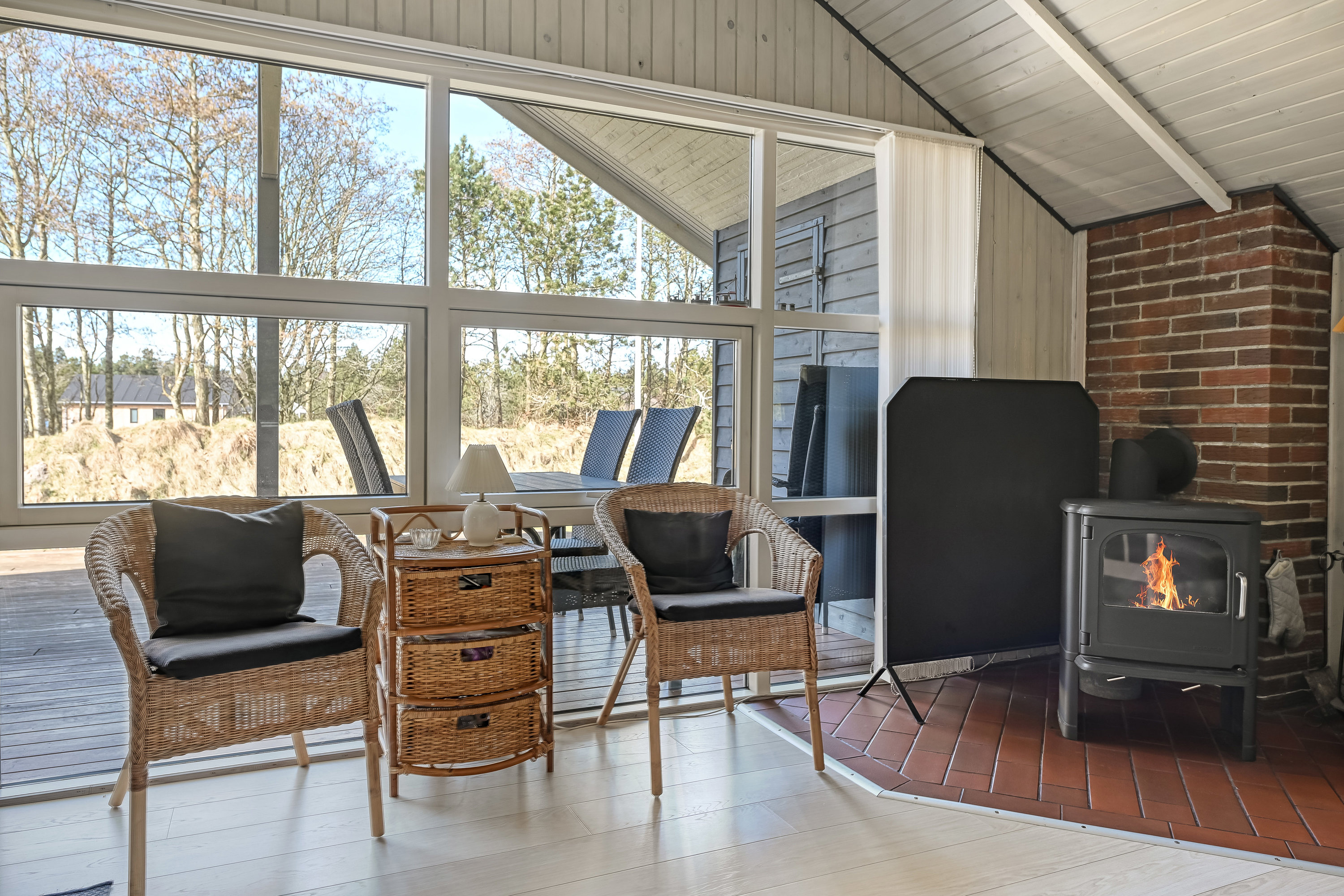 Fremhævet stue billede i fuldskærmstilstand. Billede af Hedetoftvej 19, 6857 Blåvand