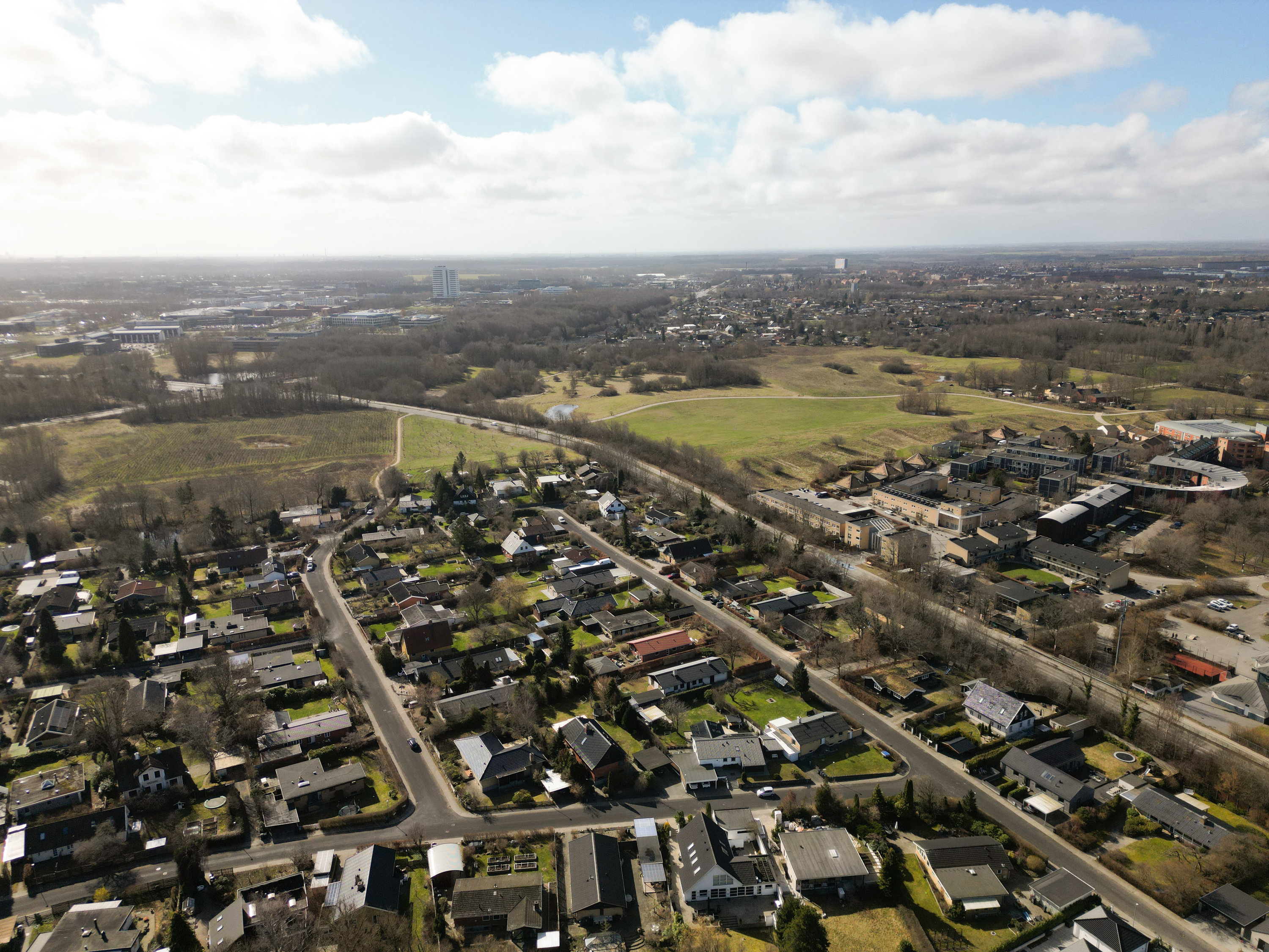 Fremhævet luftfoto billede i fuldskærmstilstand. Billede af Dyndsagervej 4, 2750 Ballerup