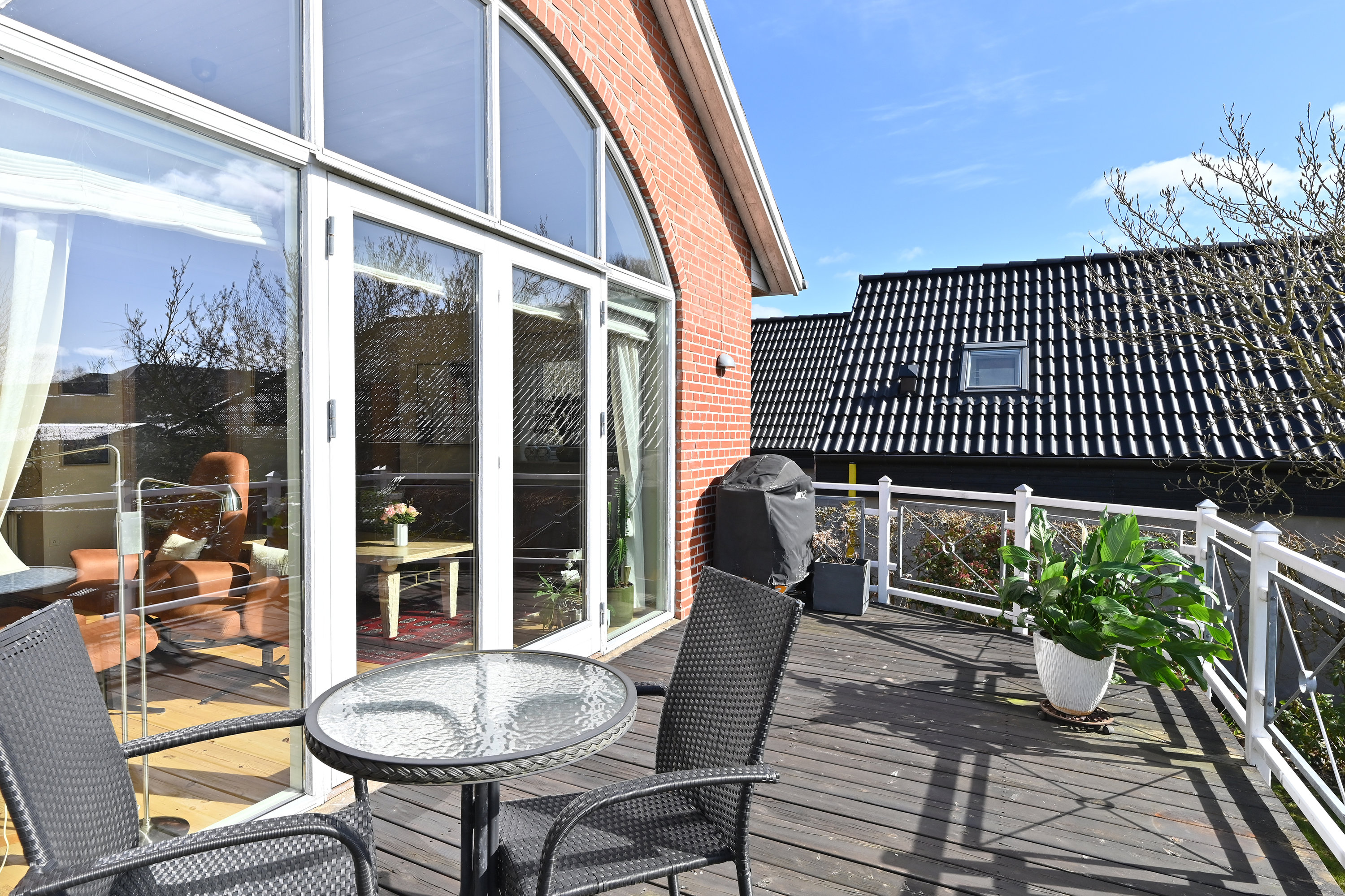 Fremhævet terrasse billede i fuldskærmstilstand. Billede af Holbækvej 34, 7400 Herning