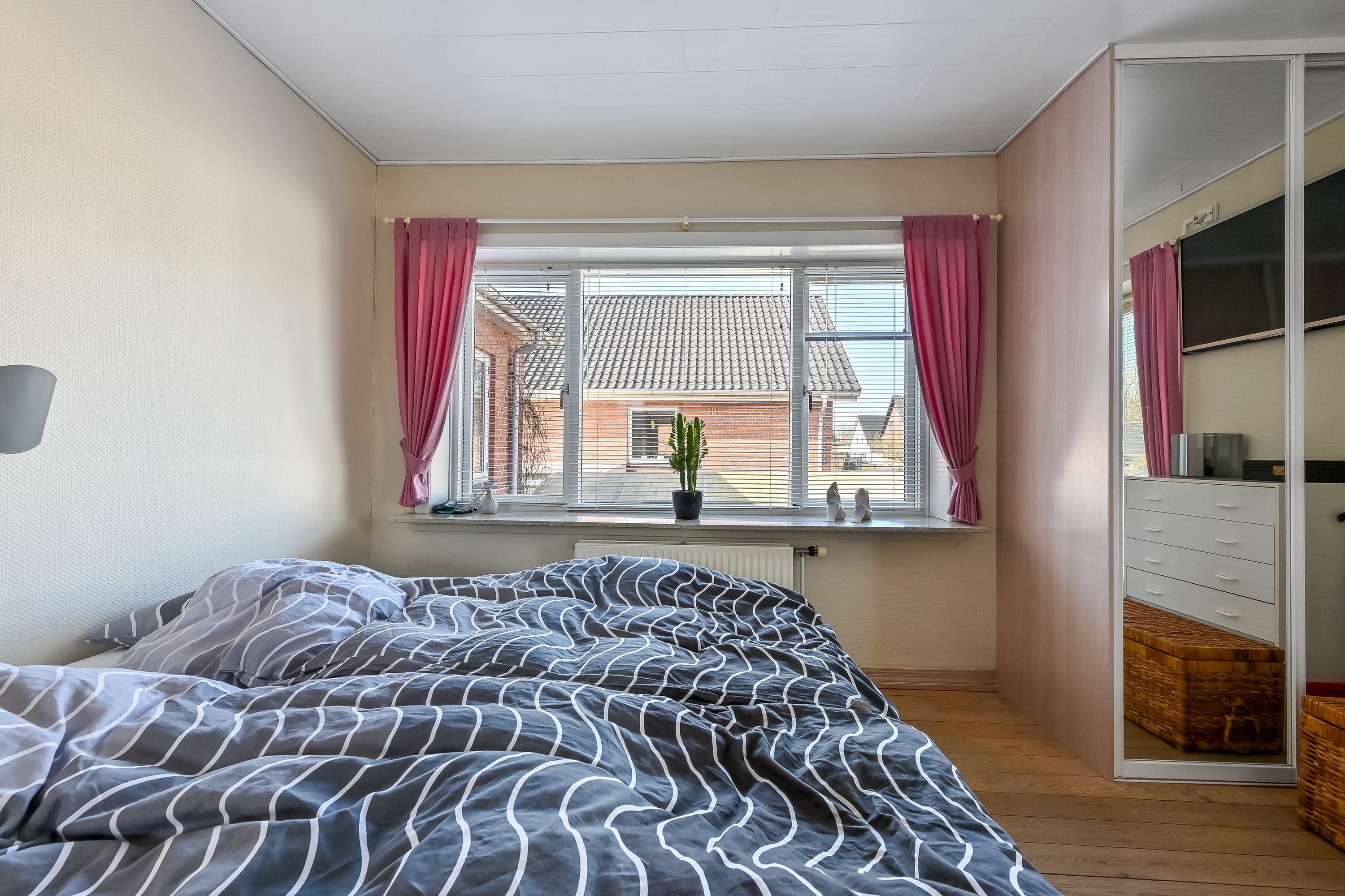 Fremhævet soveværelse billede i fuldskærmstilstand. Billede af Holbækvej 34, 7400 Herning