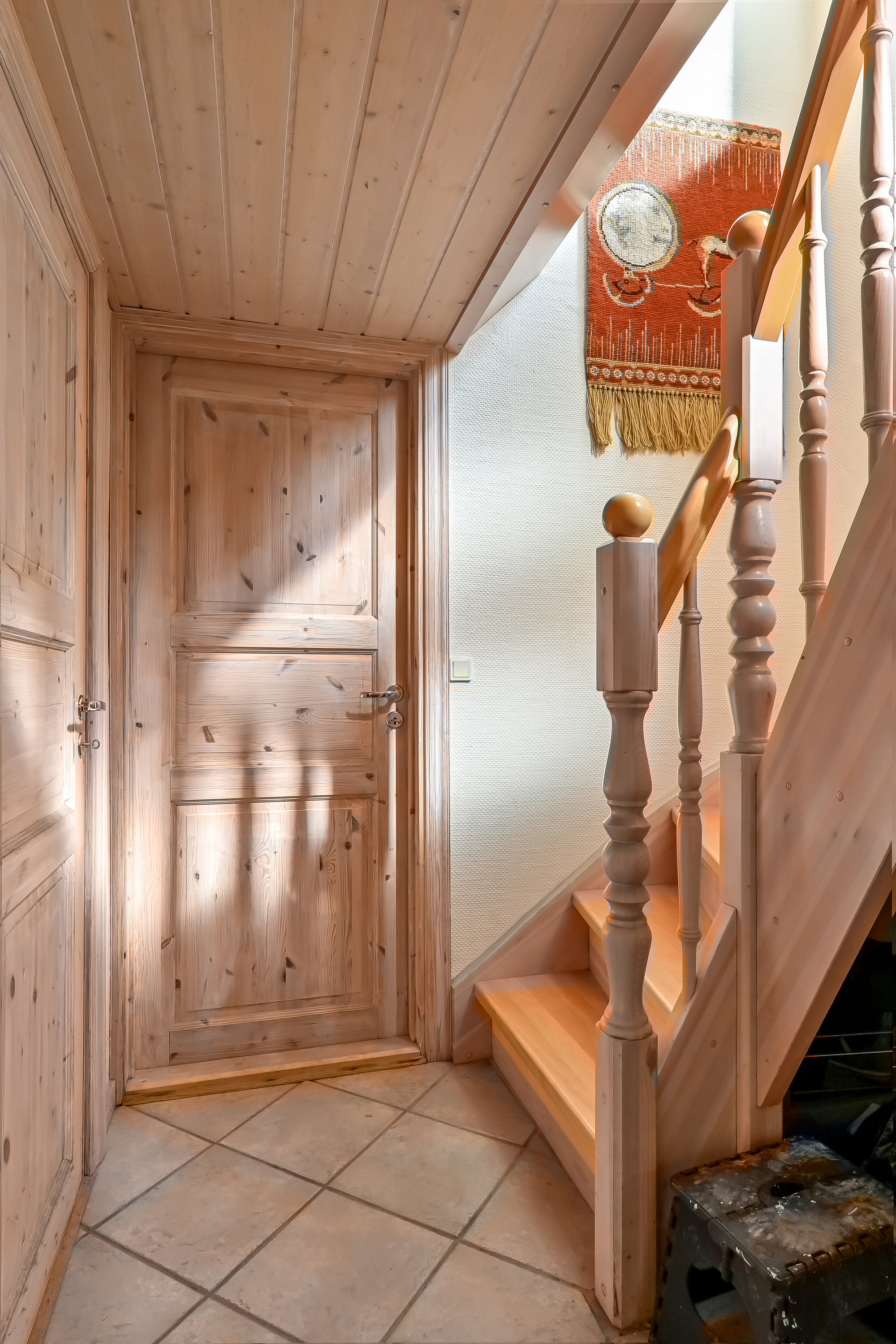 Fremhævet trappe billede i fuldskærmstilstand. Billede af Holbækvej 34, 7400 Herning