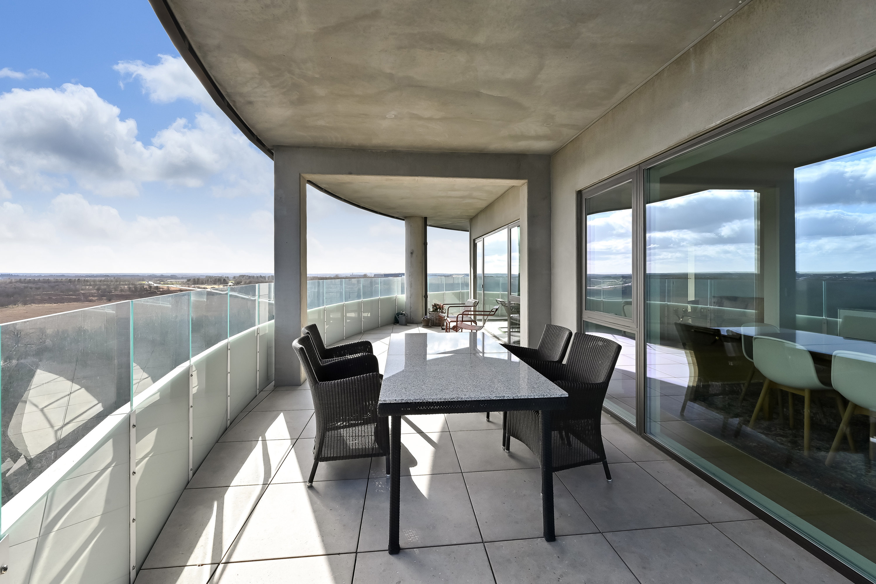 Fremhævet terrasse billede i fuldskærmstilstand. Billede af Grøndahlsvej 21, 9. 2., 7400 Herning