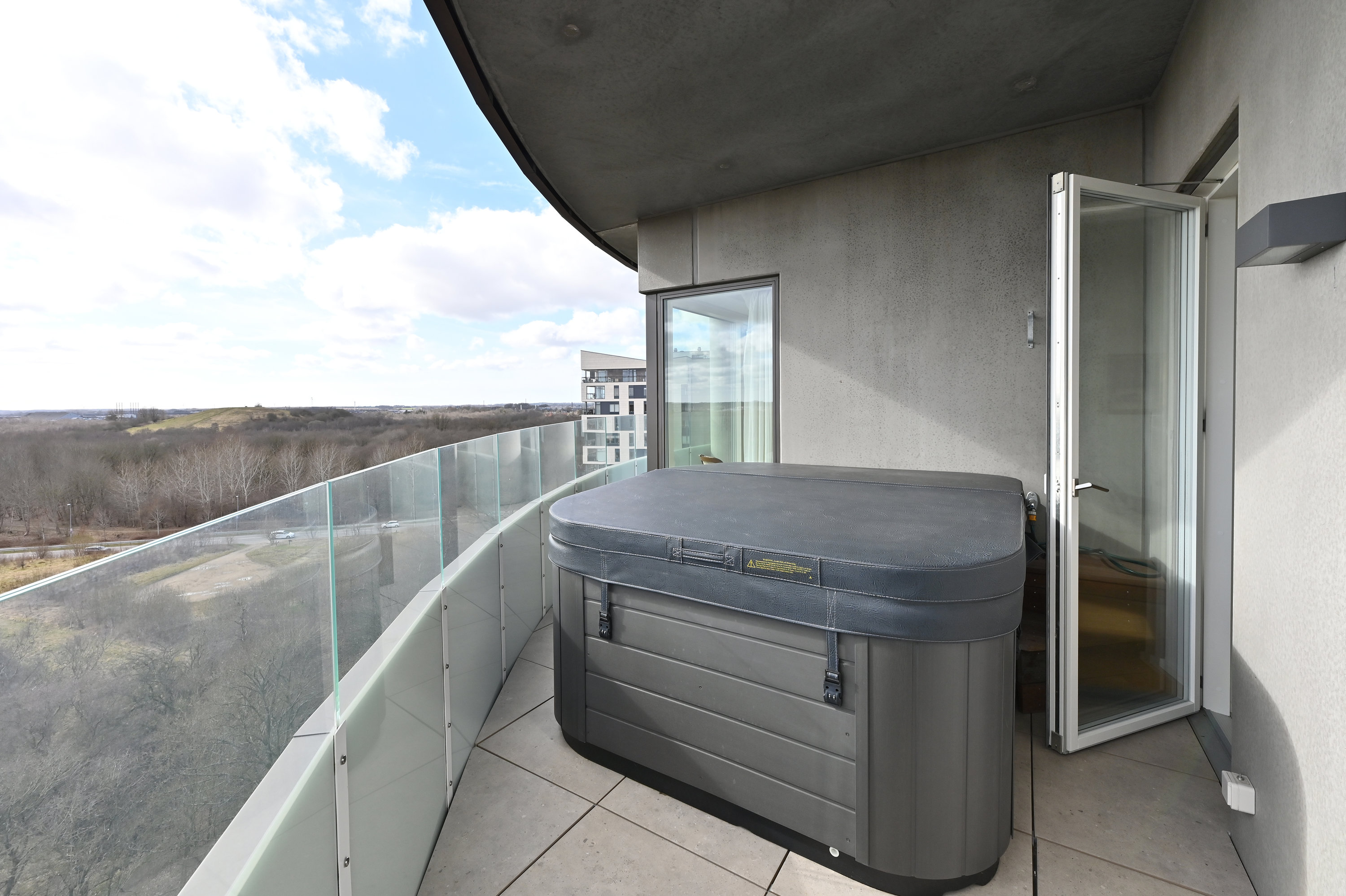 Fremhævet terrasse billede i fuldskærmstilstand. Billede af Grøndahlsvej 21, 9. 2., 7400 Herning