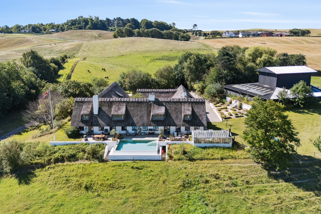 Fremhævet  billede i fuldskærmstilstand. Billede af Veddingevej 14, Høve, 4550 Asnæs