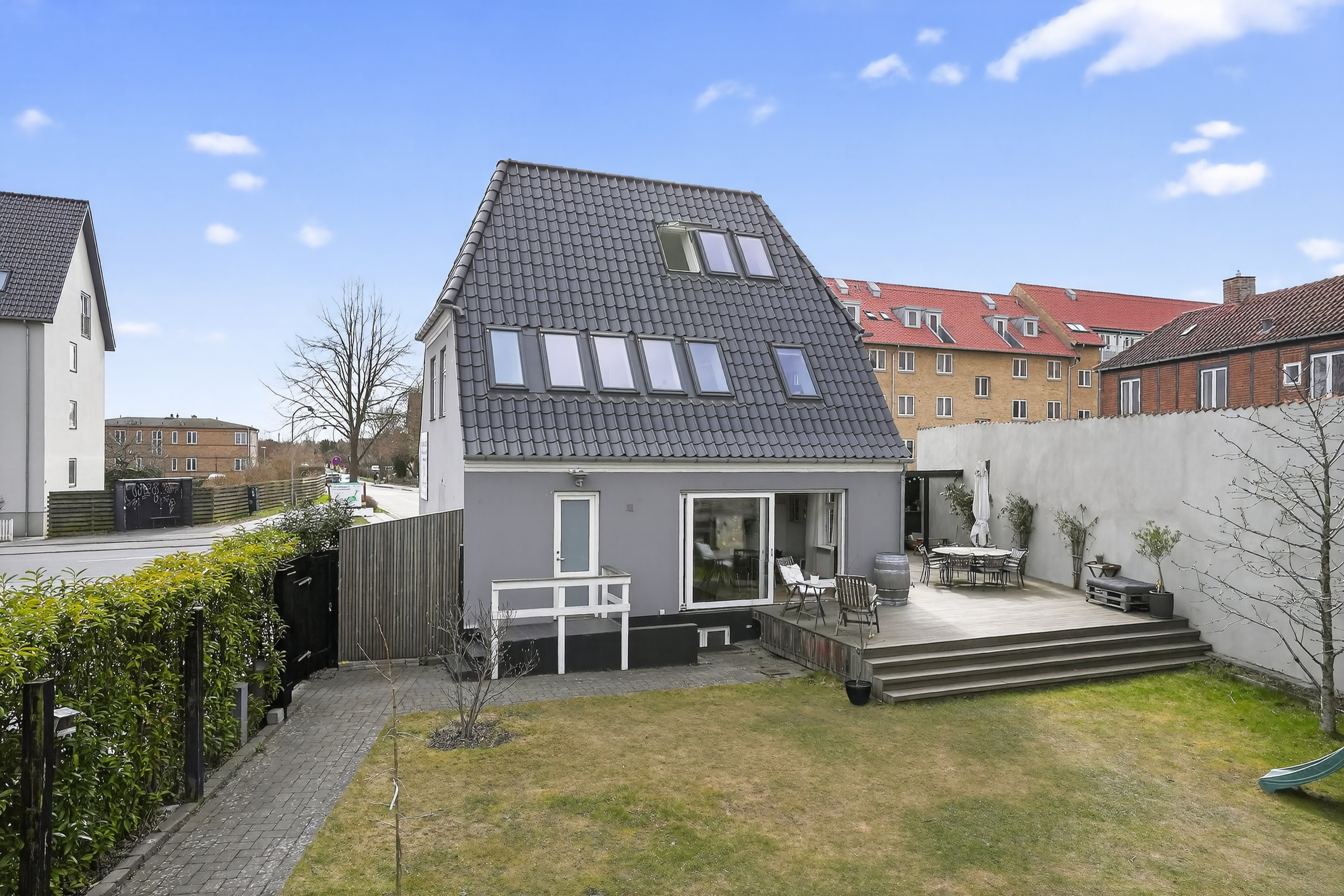 Fremhævet ejendommen billede i fuldskærmstilstand. Billede af Niels Bohrs Alle 38, 2860 Søborg