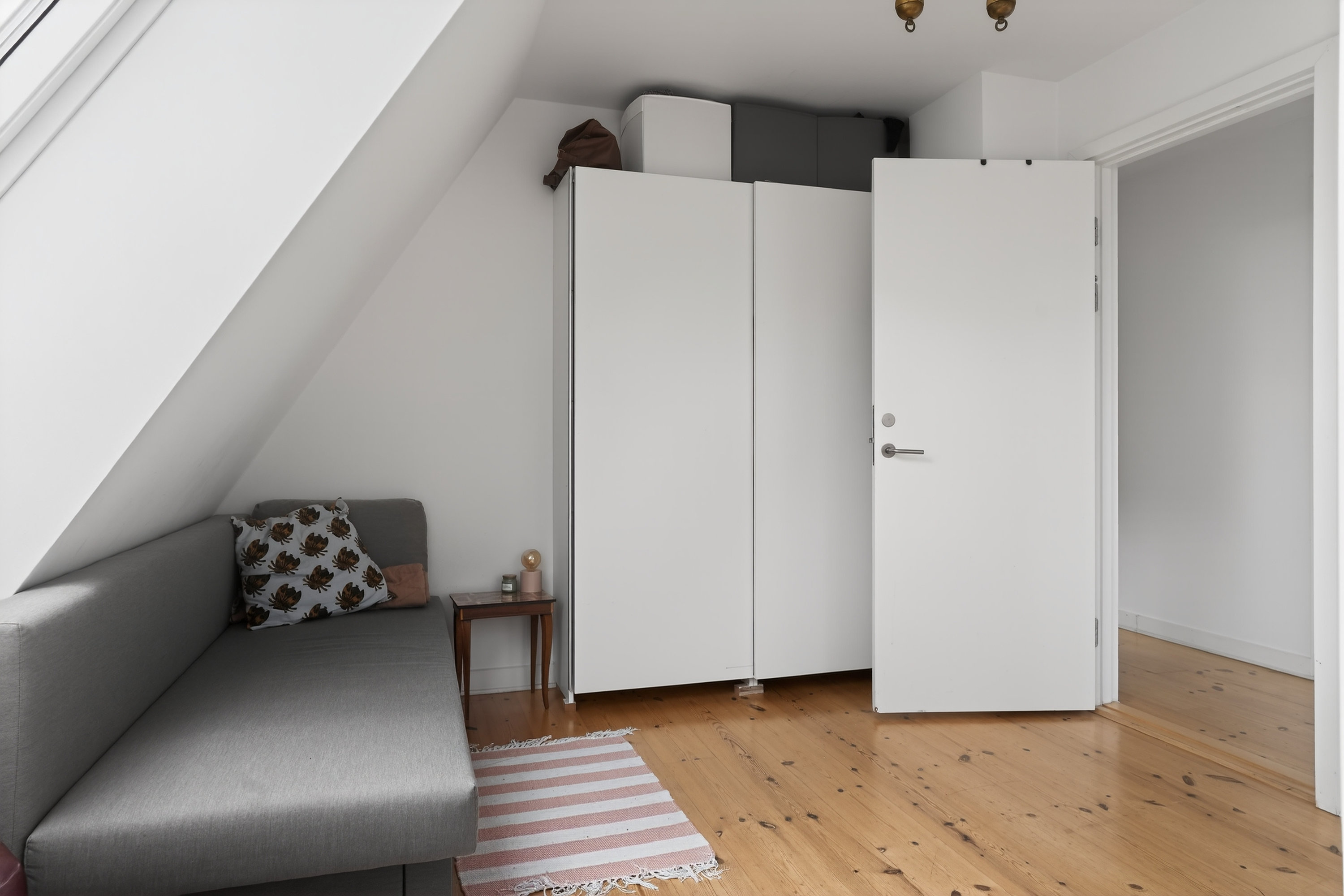 Fremhævet værelse billede i fuldskærmstilstand. Billede af Niels Bohrs Alle 38, 2860 Søborg