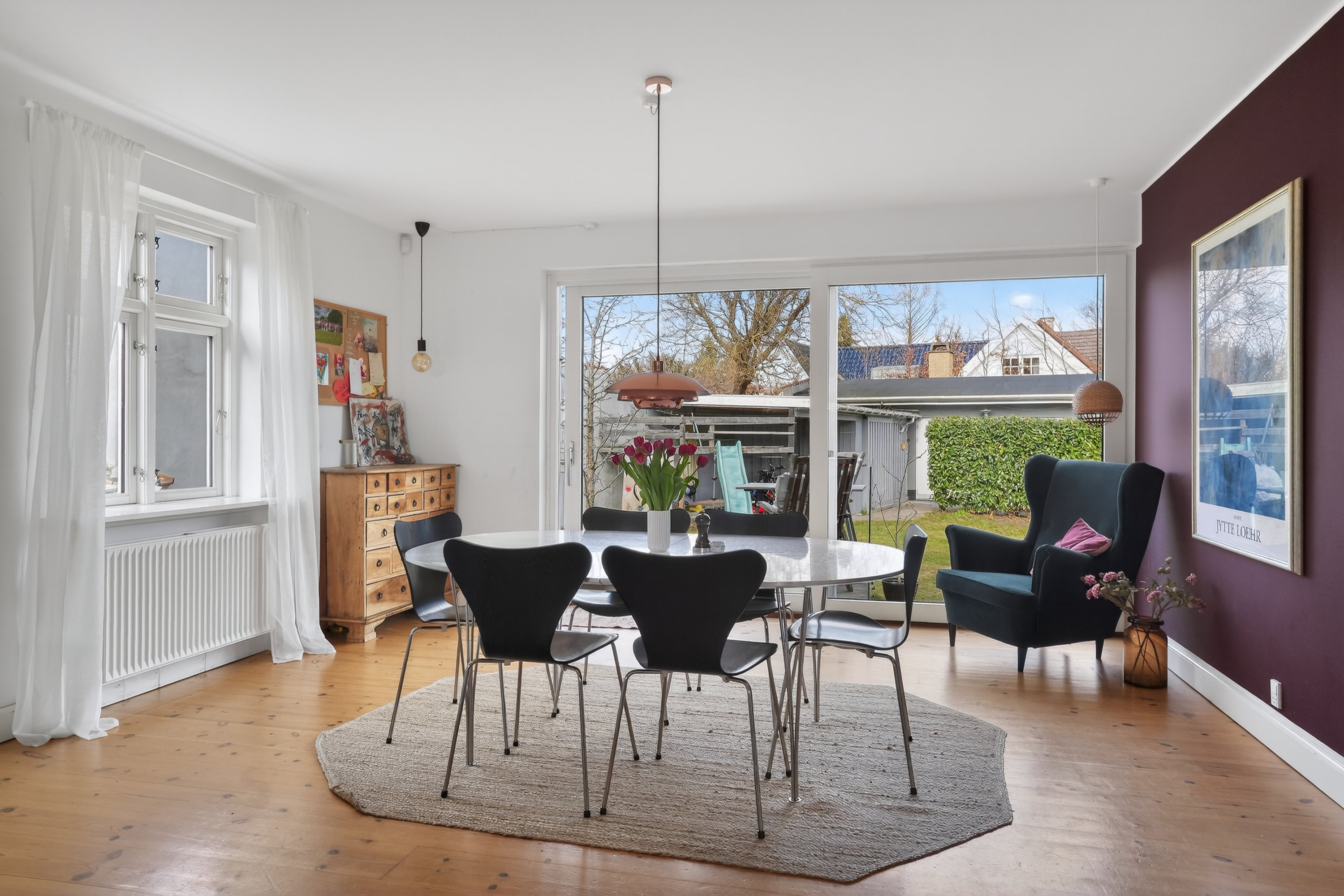 Fremhævet spisestue billede i fuldskærmstilstand. Billede af Niels Bohrs Alle 38, 2860 Søborg