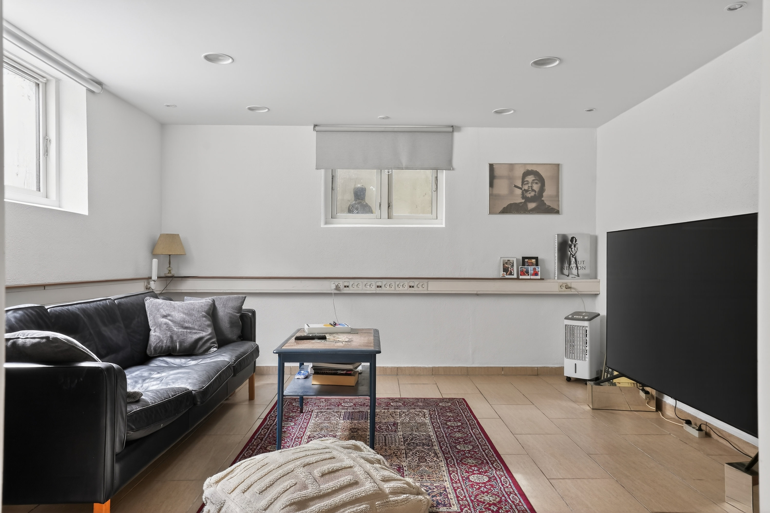 Fremhævet stue billede i fuldskærmstilstand. Billede af Niels Bohrs Alle 38, 2860 Søborg