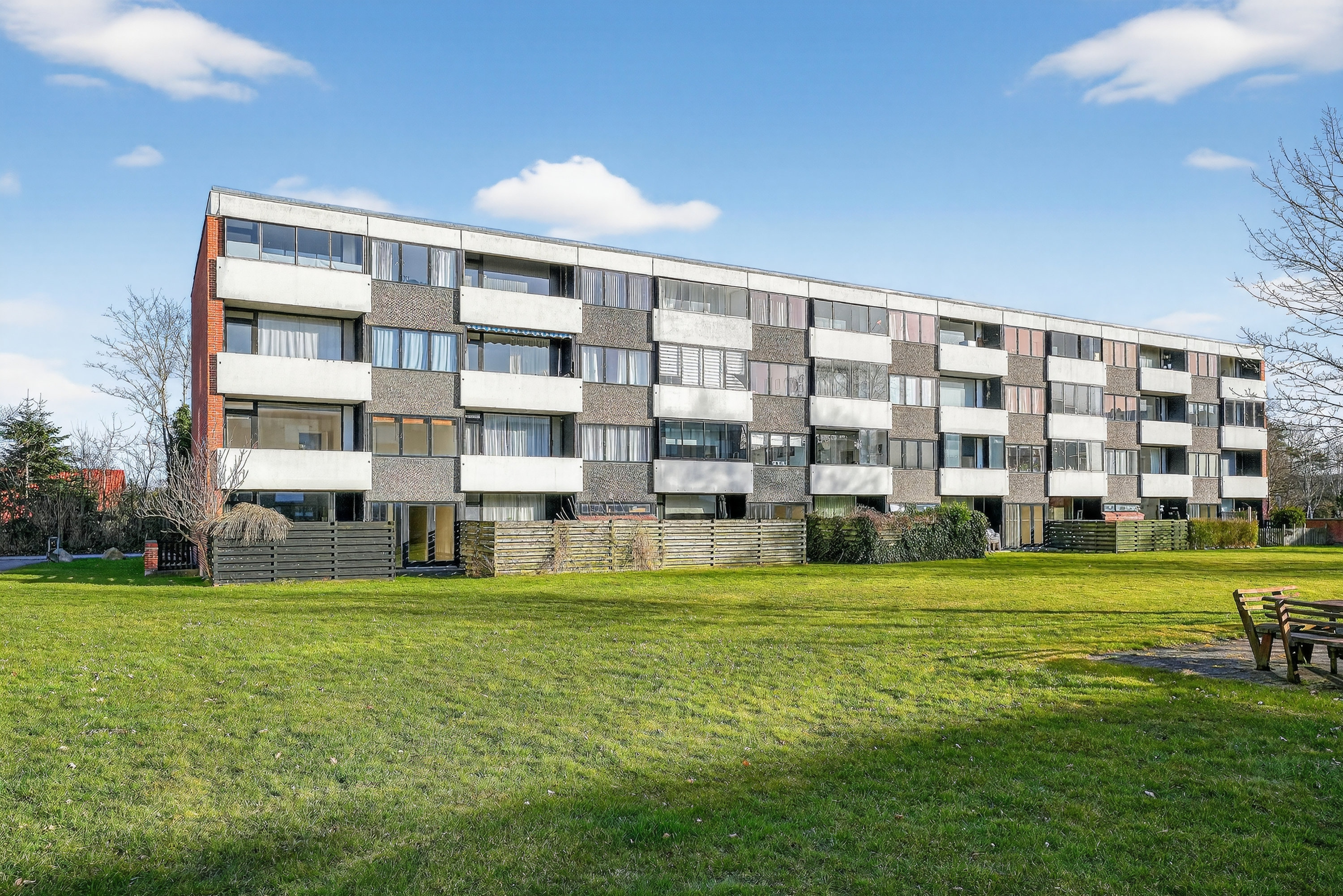 Fremhævet ejendommen billede i fuldskærmstilstand. Billede af Teglgårdsvej 631, 1. tv., 3050 Humlebæk