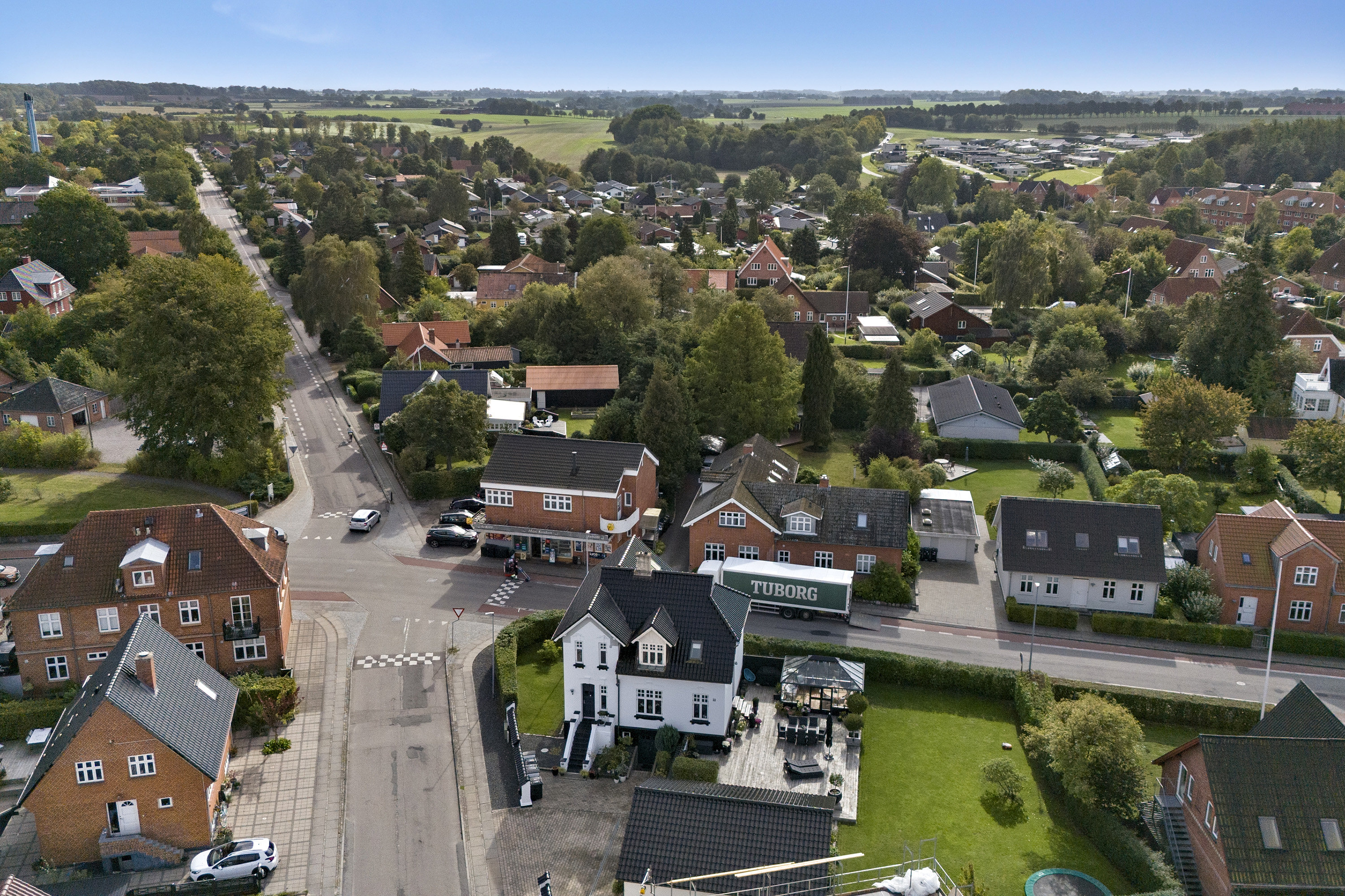 Fremhævet område billede i fuldskærmstilstand. Billede af Bredgade 1, 8300 Odder