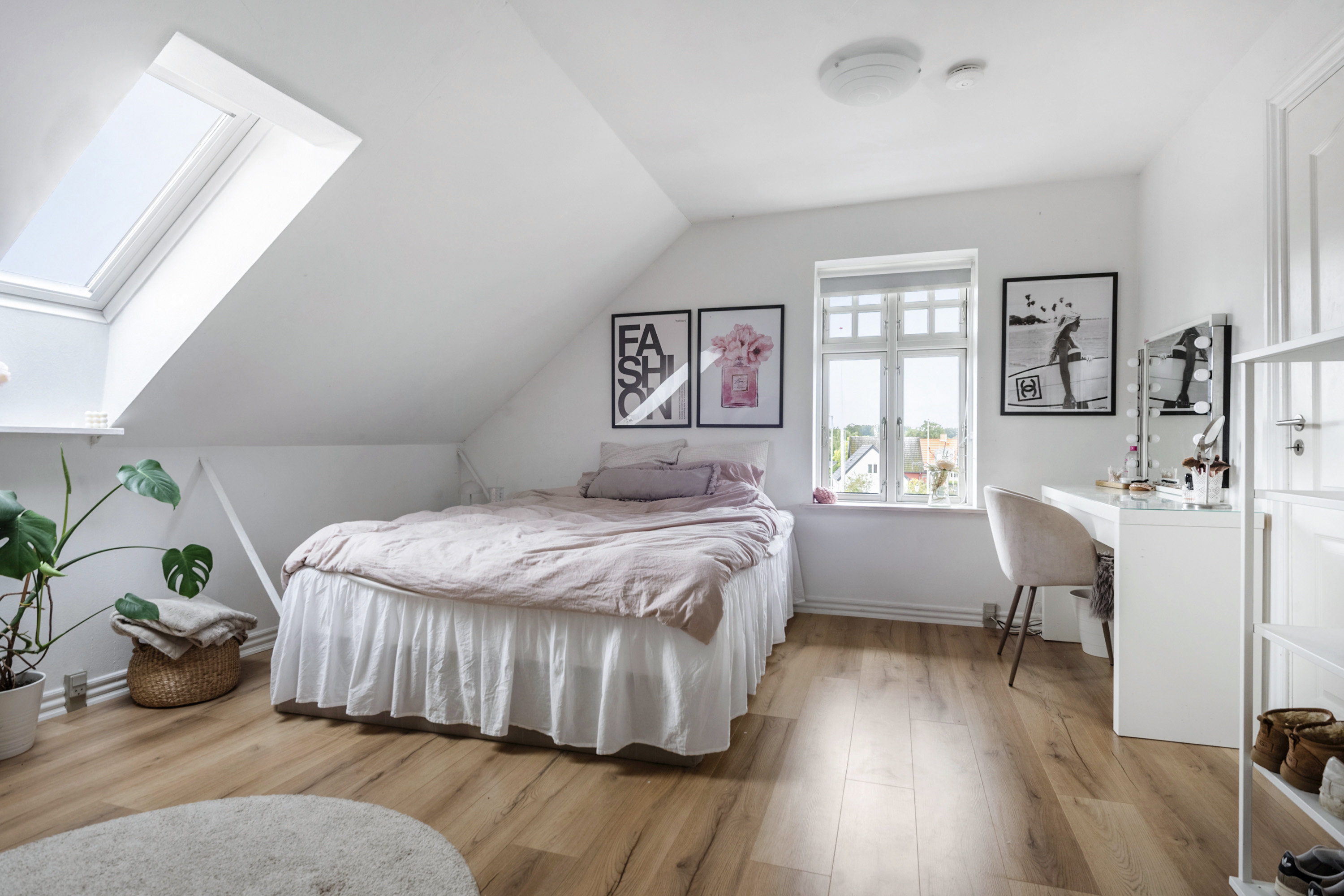 Fremhævet soveværelse billede i fuldskærmstilstand. Billede af Bredgade 1, 8300 Odder