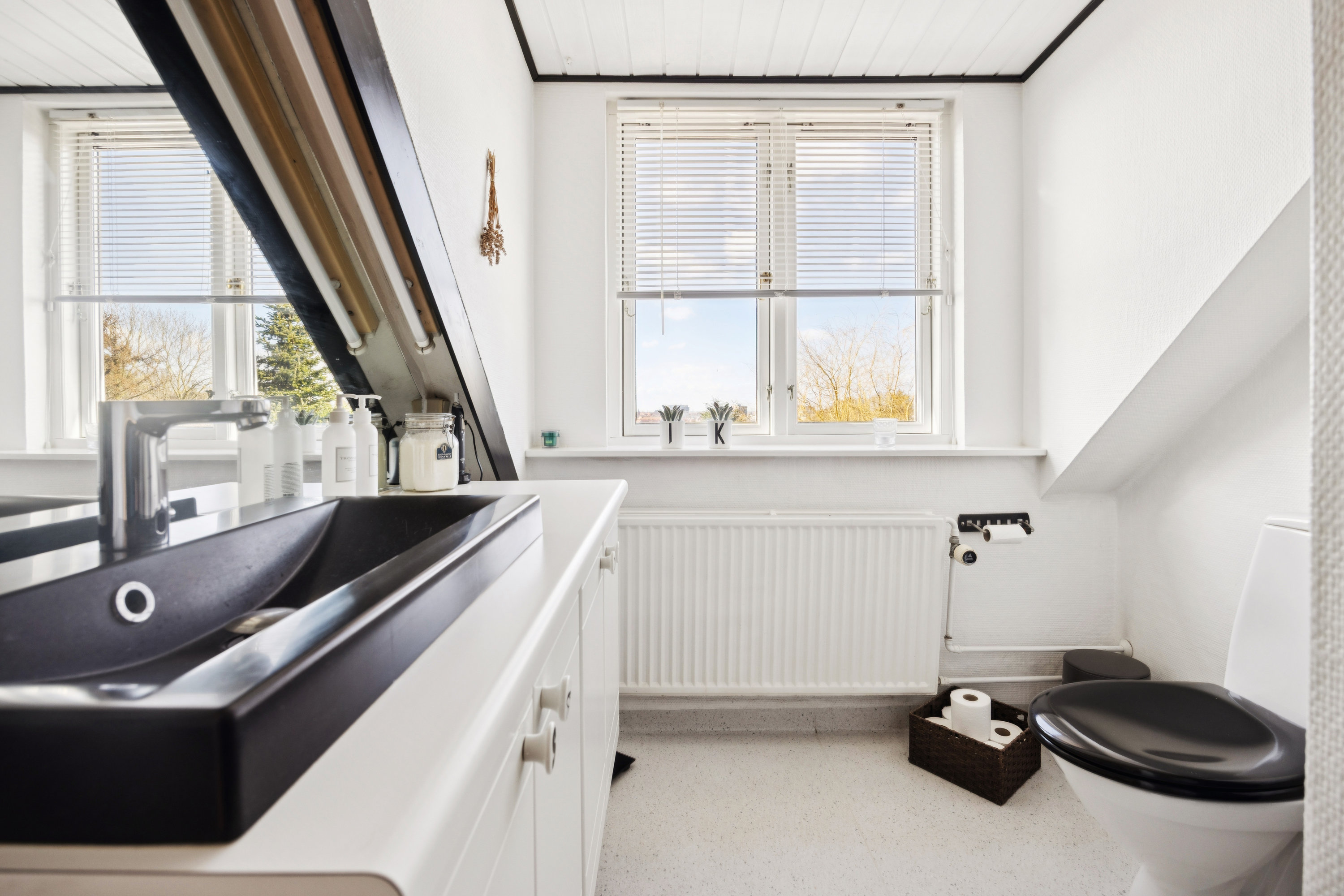 Fremhævet badeværelse billede i fuldskærmstilstand. Billede af Langgade 51, Vejgaard, 9000 Aalborg