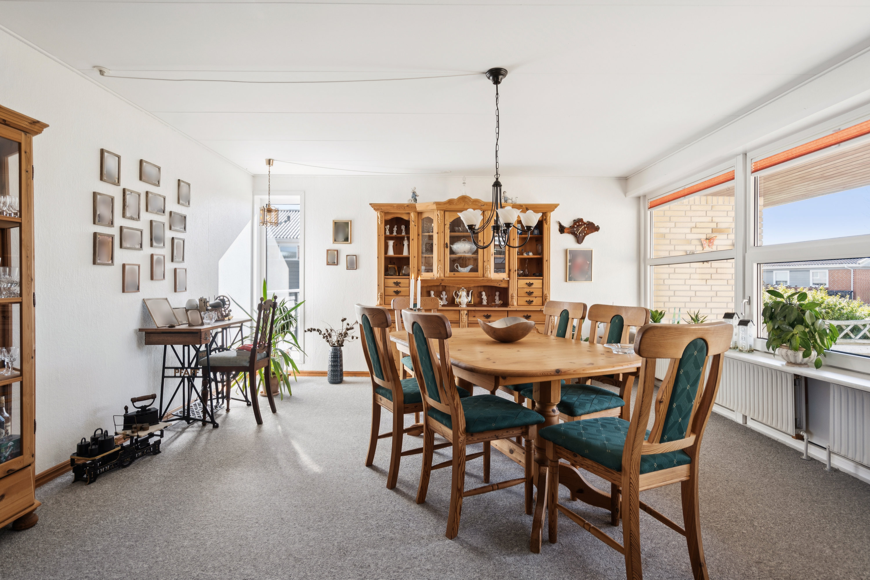 Fremhævet stue billede i fuldskærmstilstand. Billede af Garvervænget 4, Horne, 9850 Hirtshals