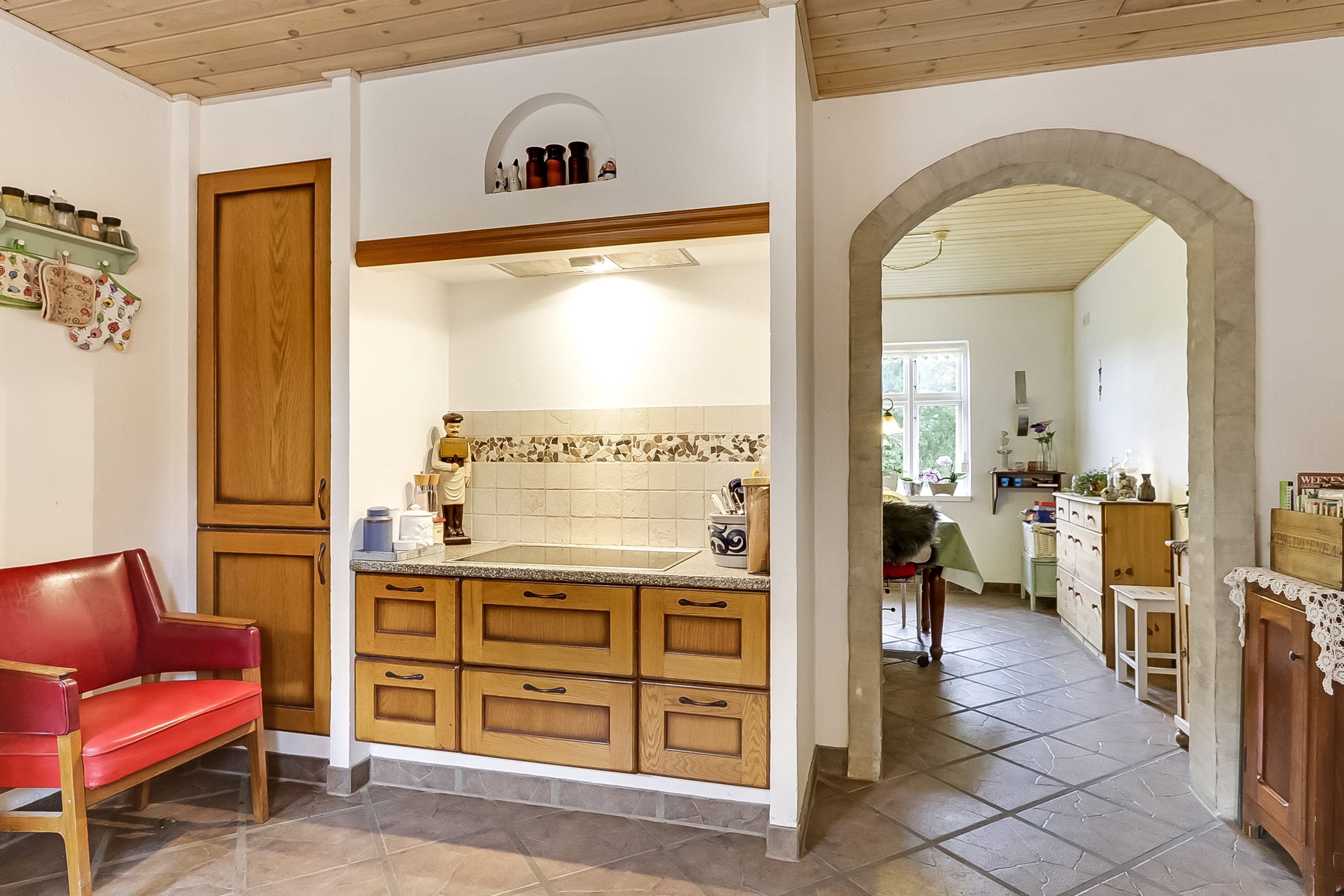 Fremhævet køkken billede i fuldskærmstilstand. Billede af Boholtvej 11, Boholt, 5874 Hesselager