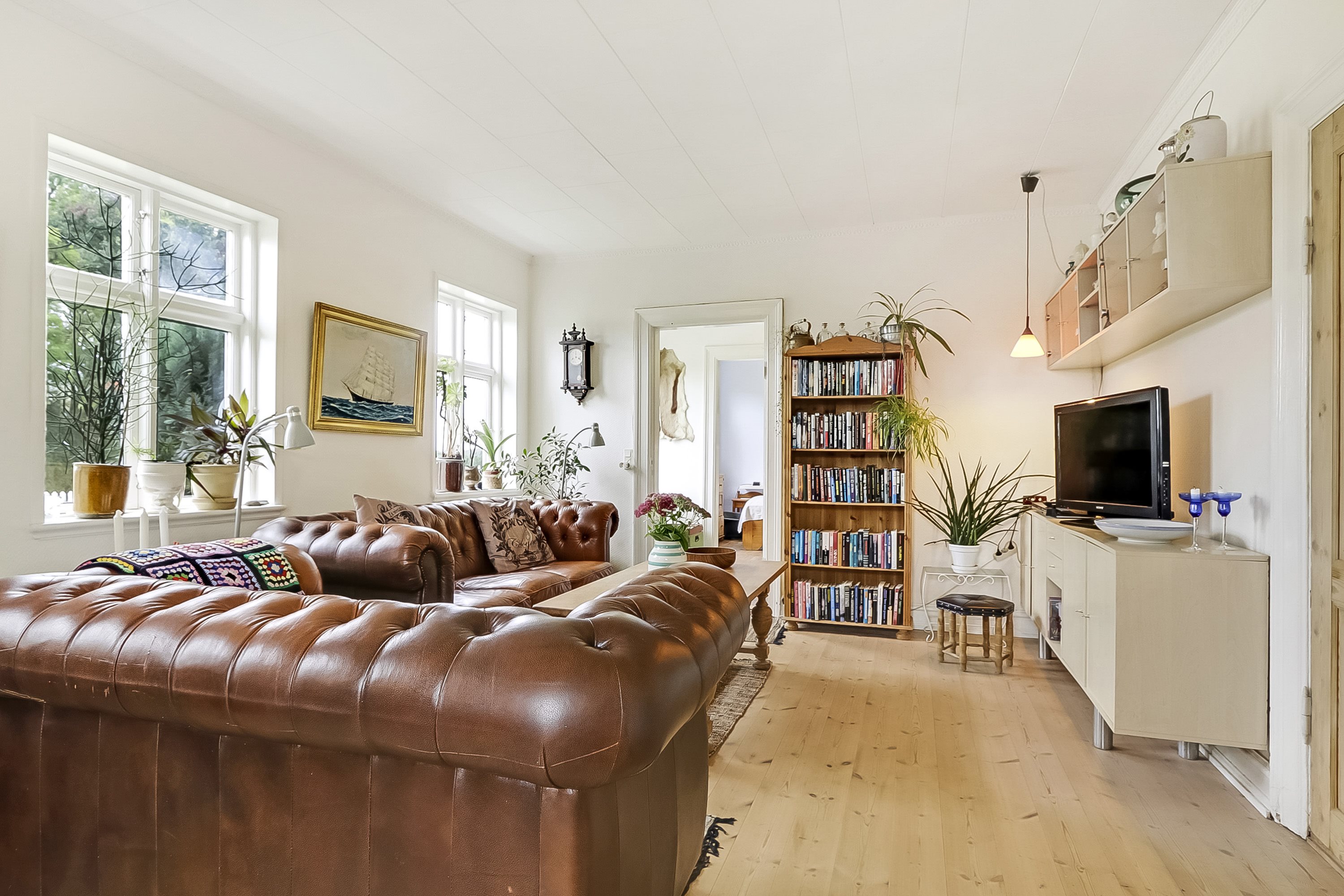 Fremhævet stue billede i fuldskærmstilstand. Billede af Boholtvej 11, Boholt, 5874 Hesselager