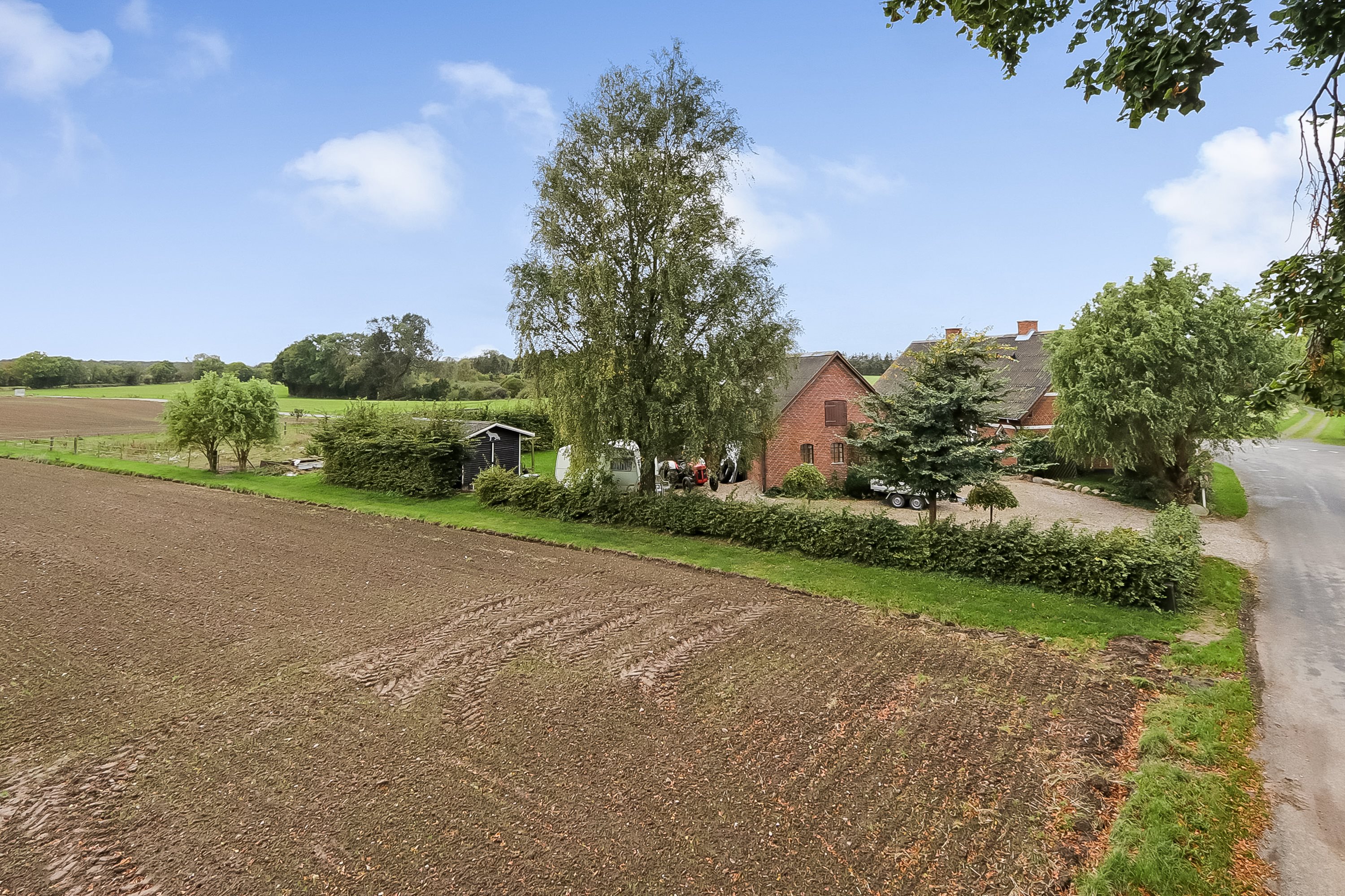 Fremhævet ejendommen billede i fuldskærmstilstand. Billede af Boholtvej 11, Boholt, 5874 Hesselager