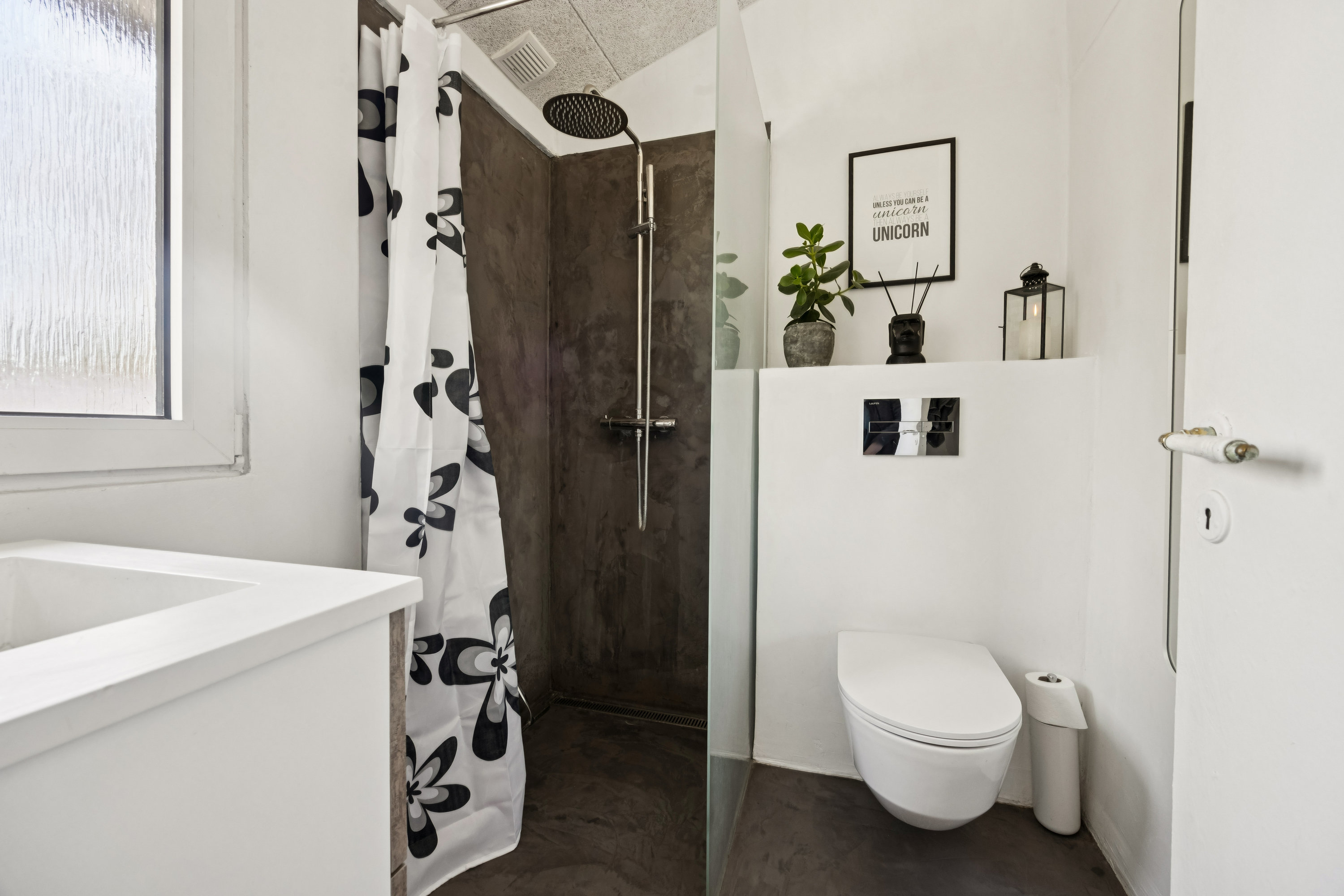 Fremhævet badeværelse billede i fuldskærmstilstand. Billede af Krøjen 17, 9240 Nibe