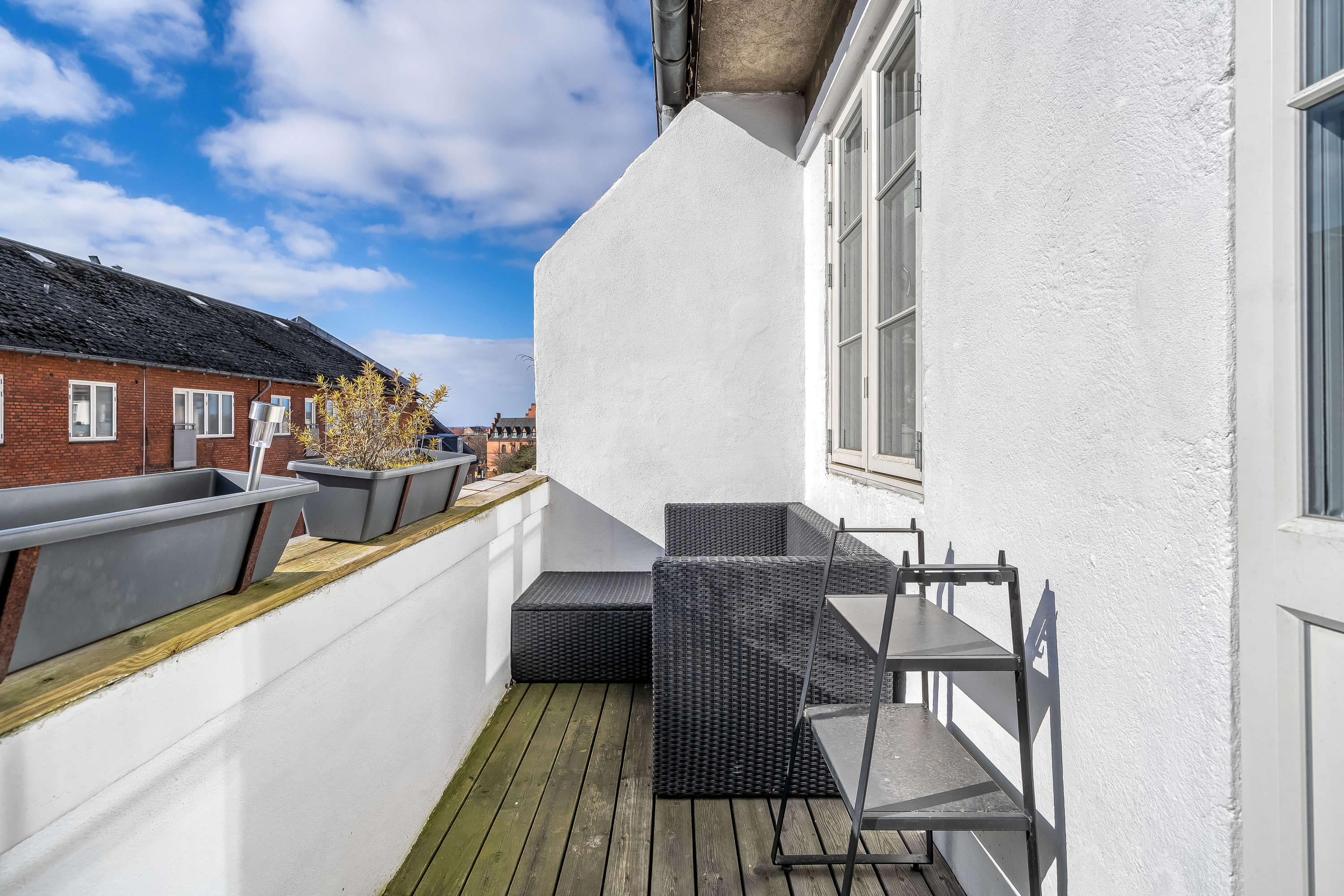 Fremhævet altan billede i fuldskærmstilstand. Billede af Søndre Jernbanevej 5, 4. tv., 3400 Hillerød