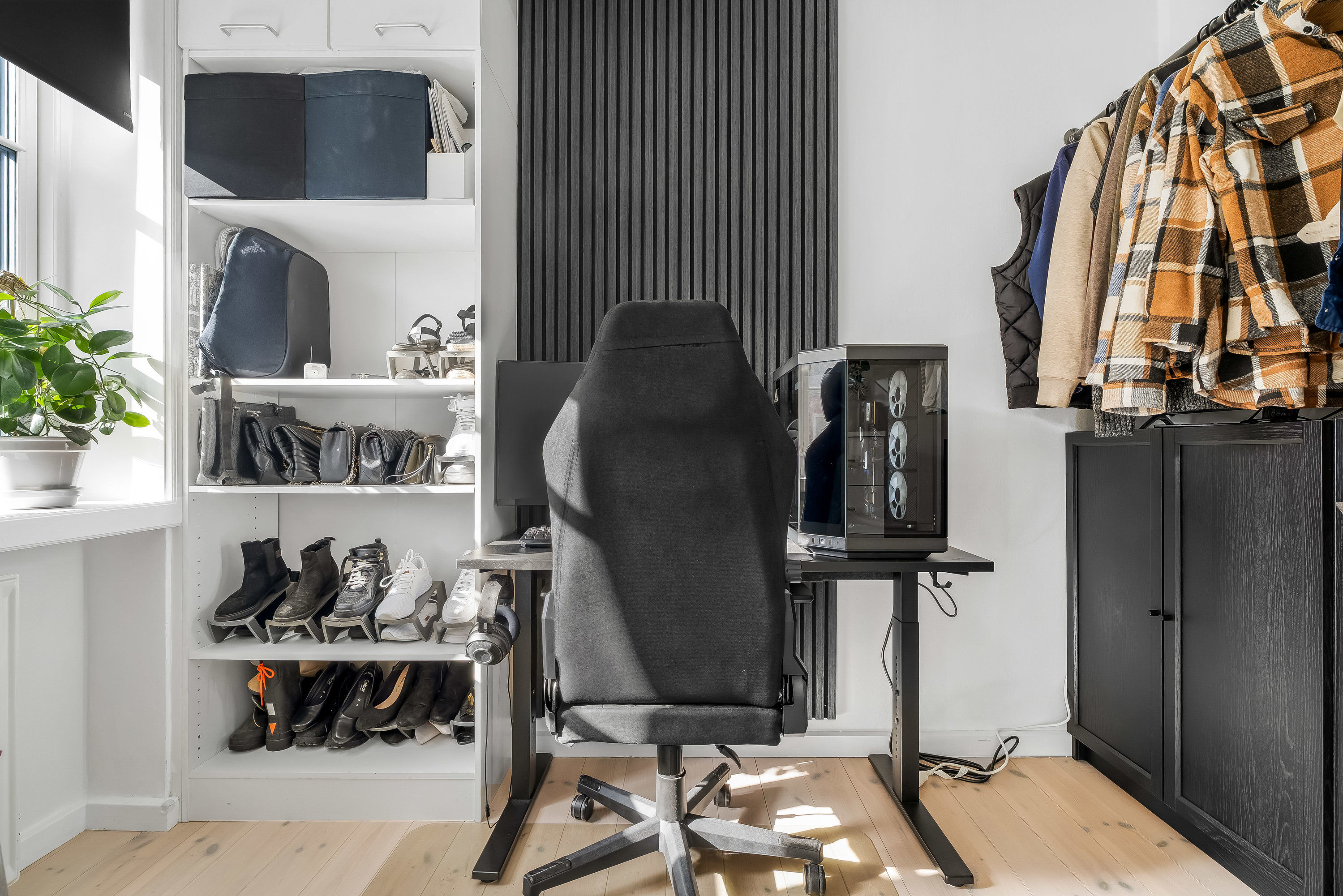 Fremhævet værelse billede i fuldskærmstilstand. Billede af Søndre Jernbanevej 5, 4. tv., 3400 Hillerød