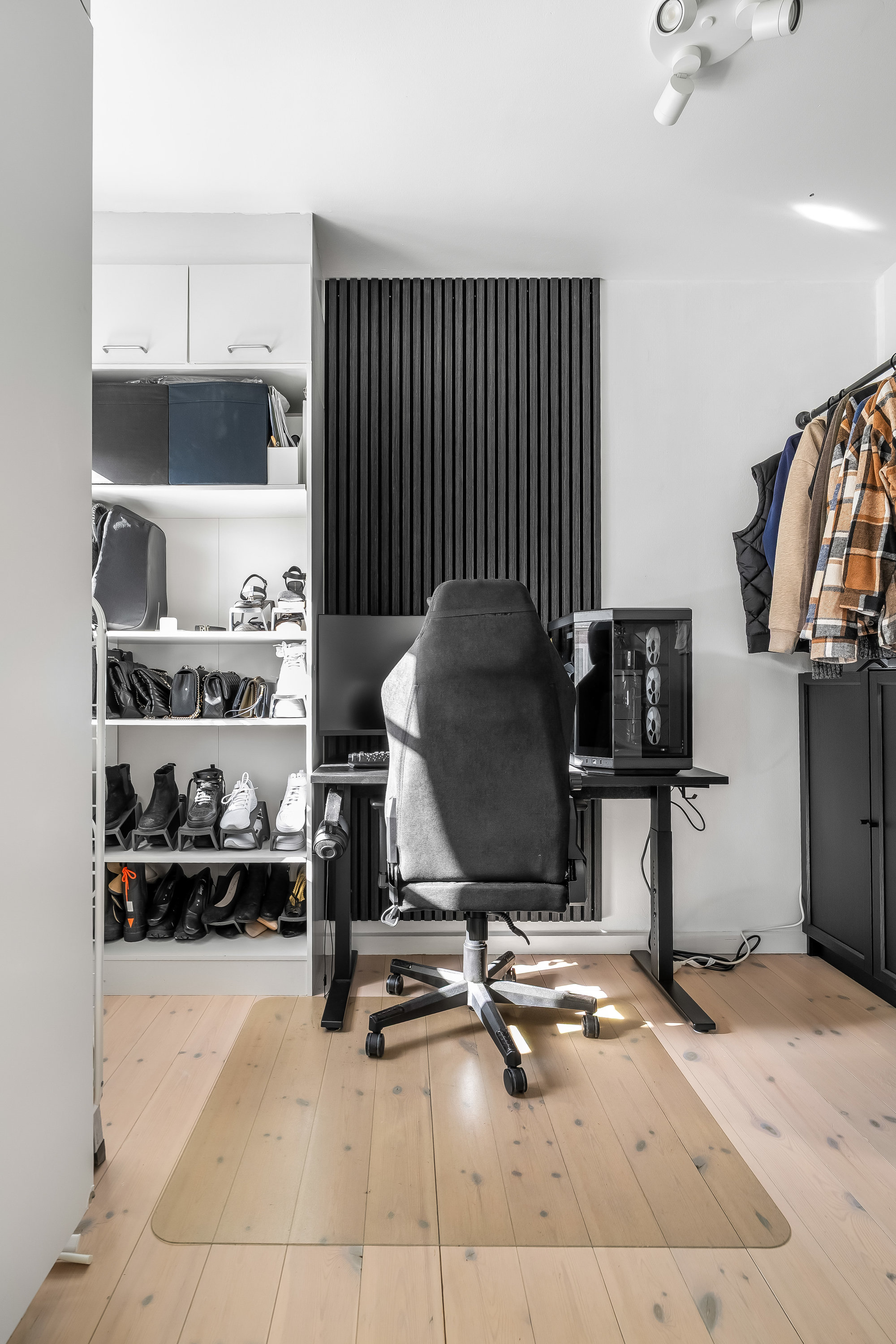 Fremhævet værelse billede i fuldskærmstilstand. Billede af Søndre Jernbanevej 5, 4. tv., 3400 Hillerød