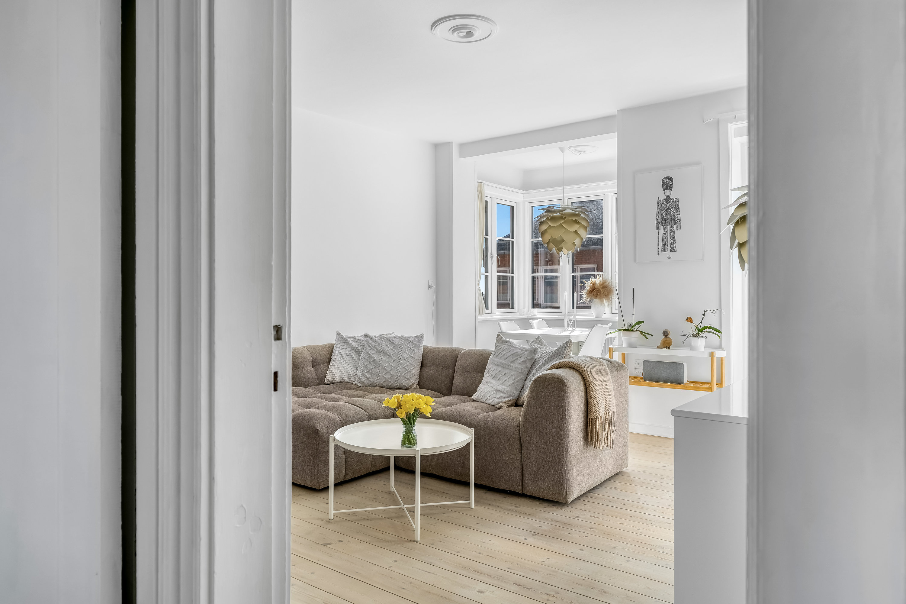 Fremhævet stue billede i fuldskærmstilstand. Billede af Søndre Jernbanevej 5, 4. tv., 3400 Hillerød