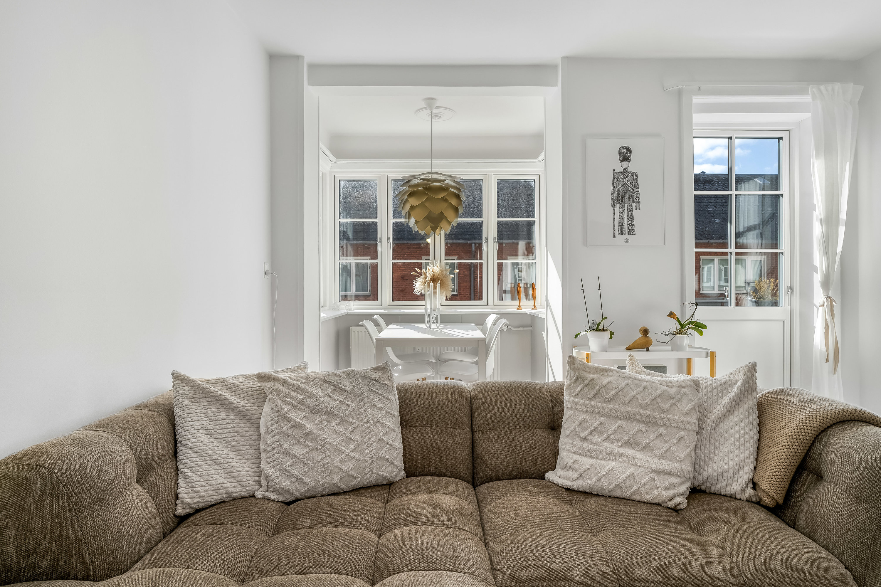 Fremhævet stue billede i fuldskærmstilstand. Billede af Søndre Jernbanevej 5, 4. tv., 3400 Hillerød