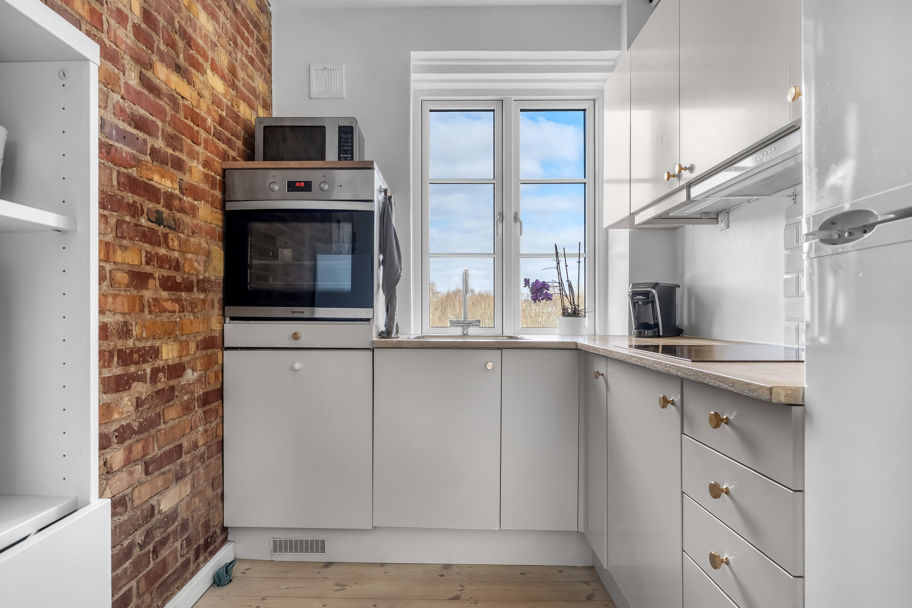 Fremhævet køkken billede i fuldskærmstilstand. Billede af Søndre Jernbanevej 5, 4. tv., 3400 Hillerød