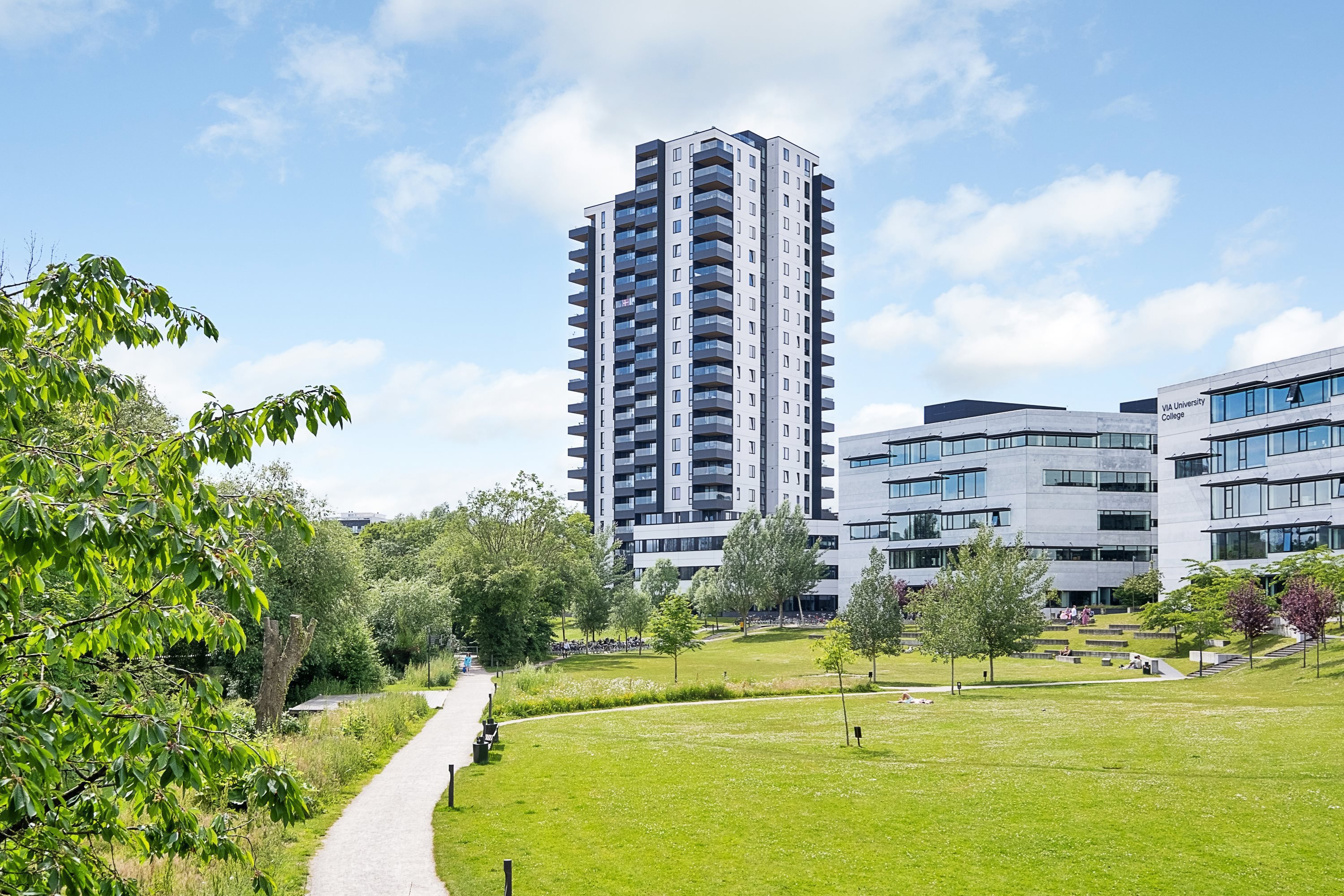 Fremhævet  billede i fuldskærmstilstand. Billede af Ceres Allé 7, 14. 7., 8000 Aarhus C