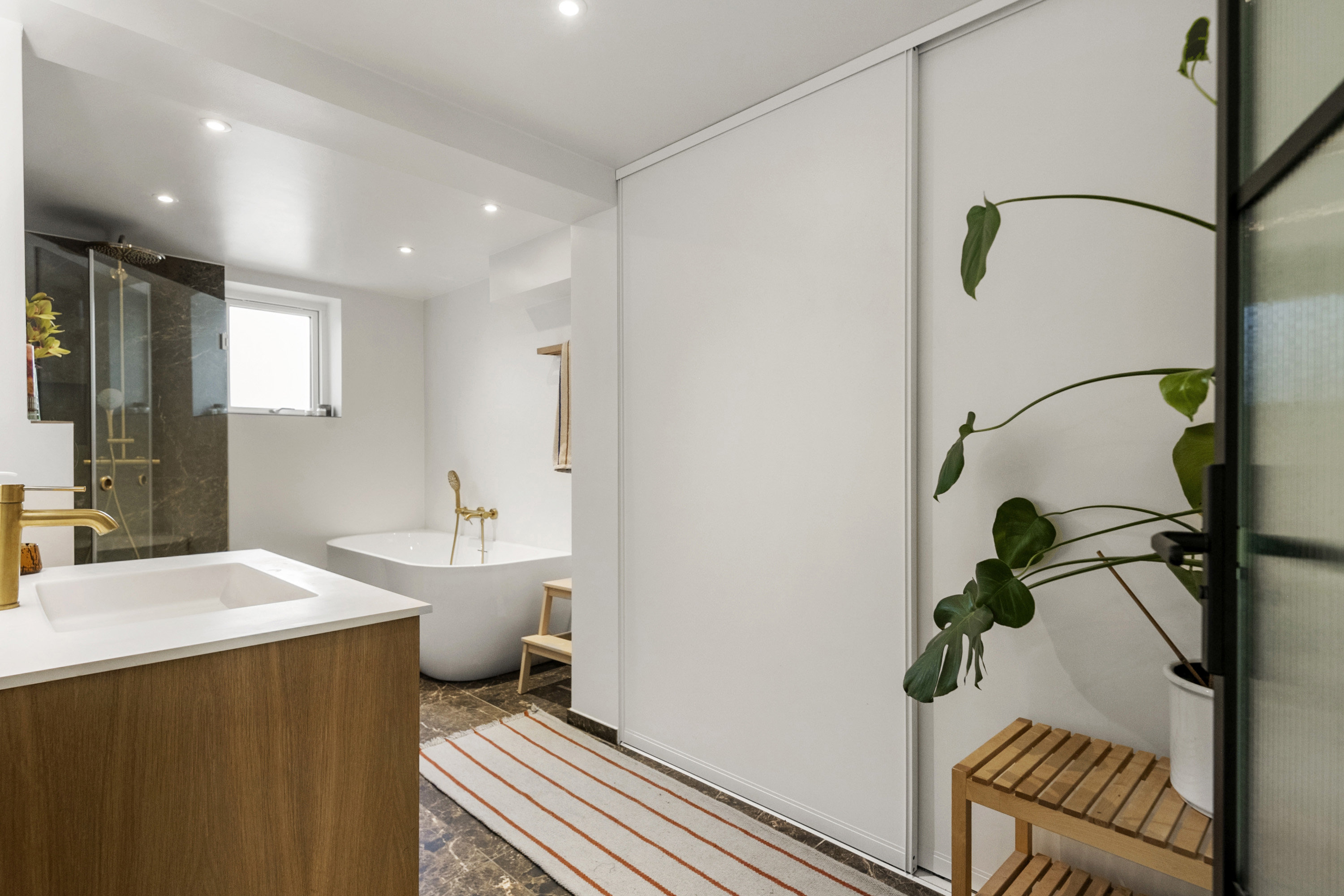 Fremhævet  billede i fuldskærmstilstand. Billede af Mandalsvej 11B, Christiansbjerg, 8200 Aarhus N