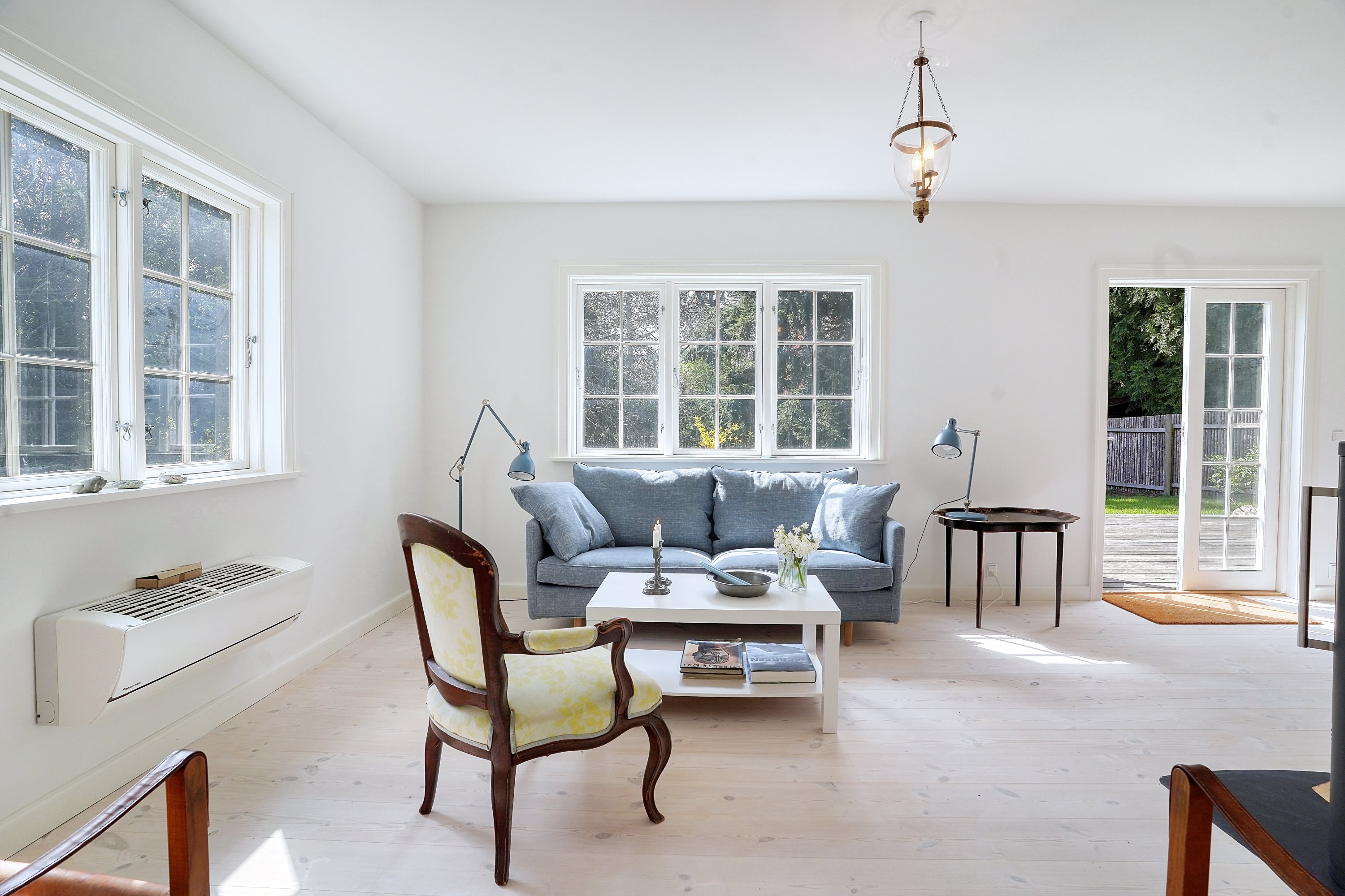 Fremhævet stue billede i fuldskærmstilstand. Billede af Kildedalen 2, 3100 Hornbæk