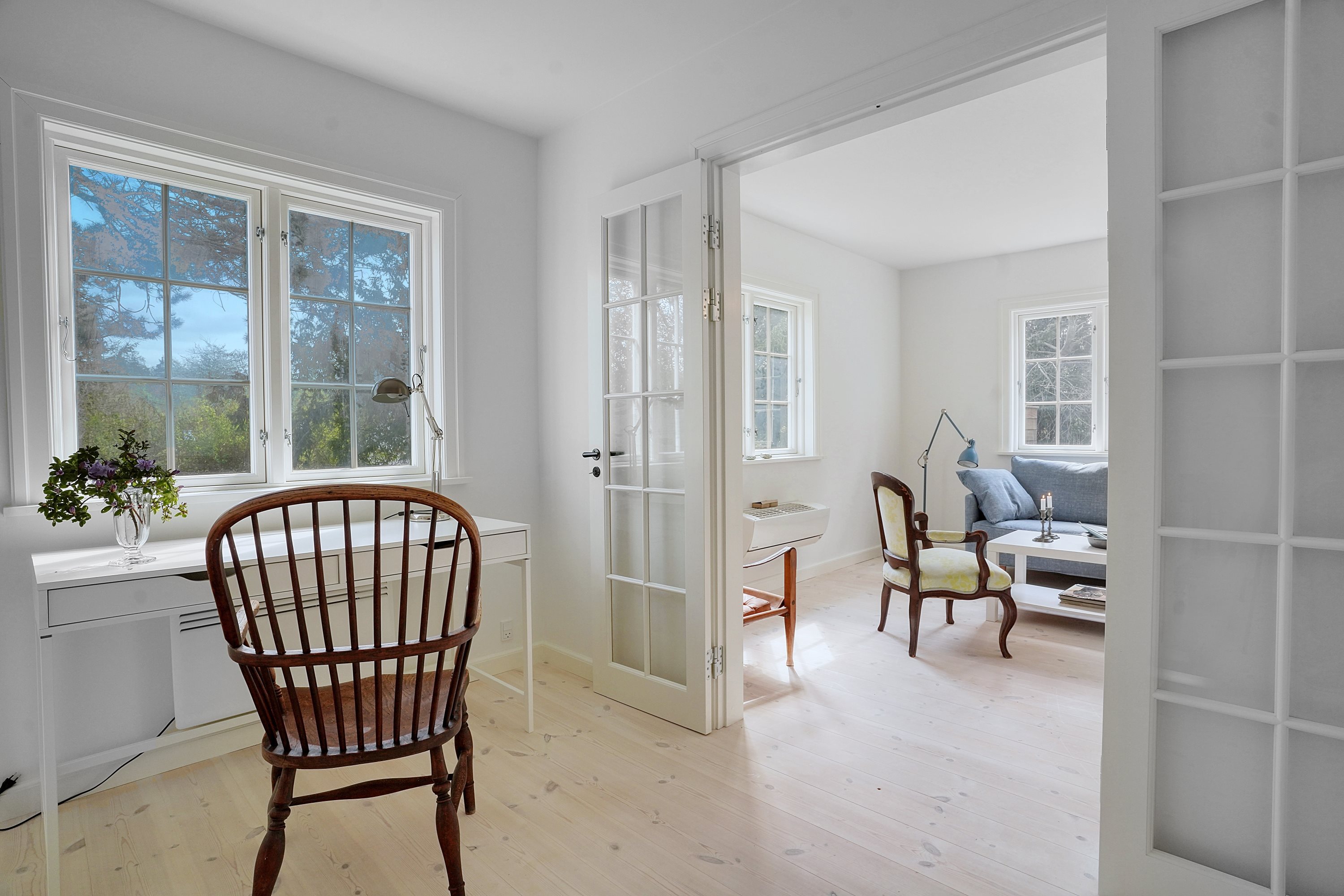 Fremhævet stue billede i fuldskærmstilstand. Billede af Kildedalen 2, 3100 Hornbæk