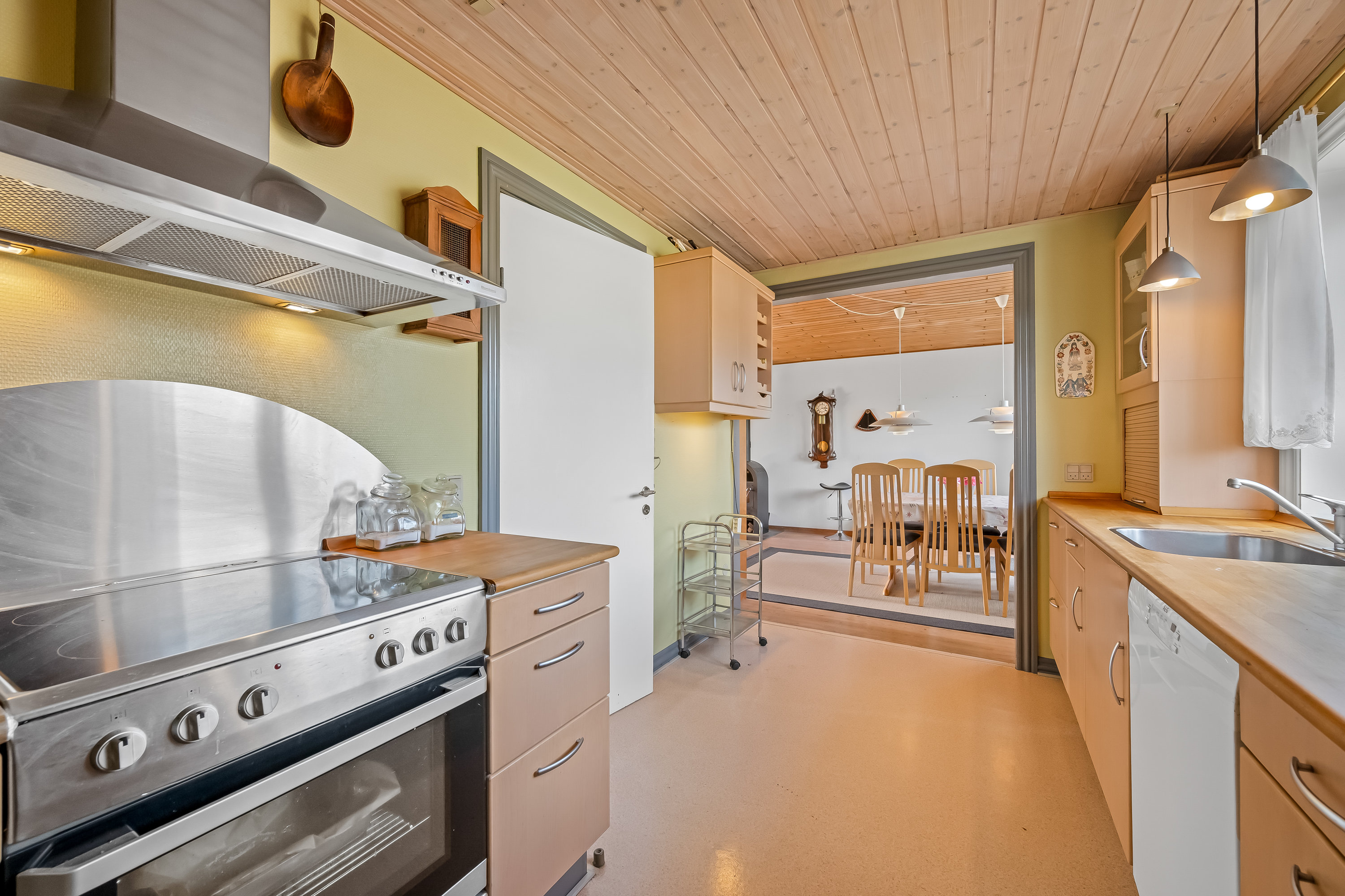 Fremhævet køkken billede i fuldskærmstilstand. Billede af Westergaardsvej 5, 6920 Videbæk