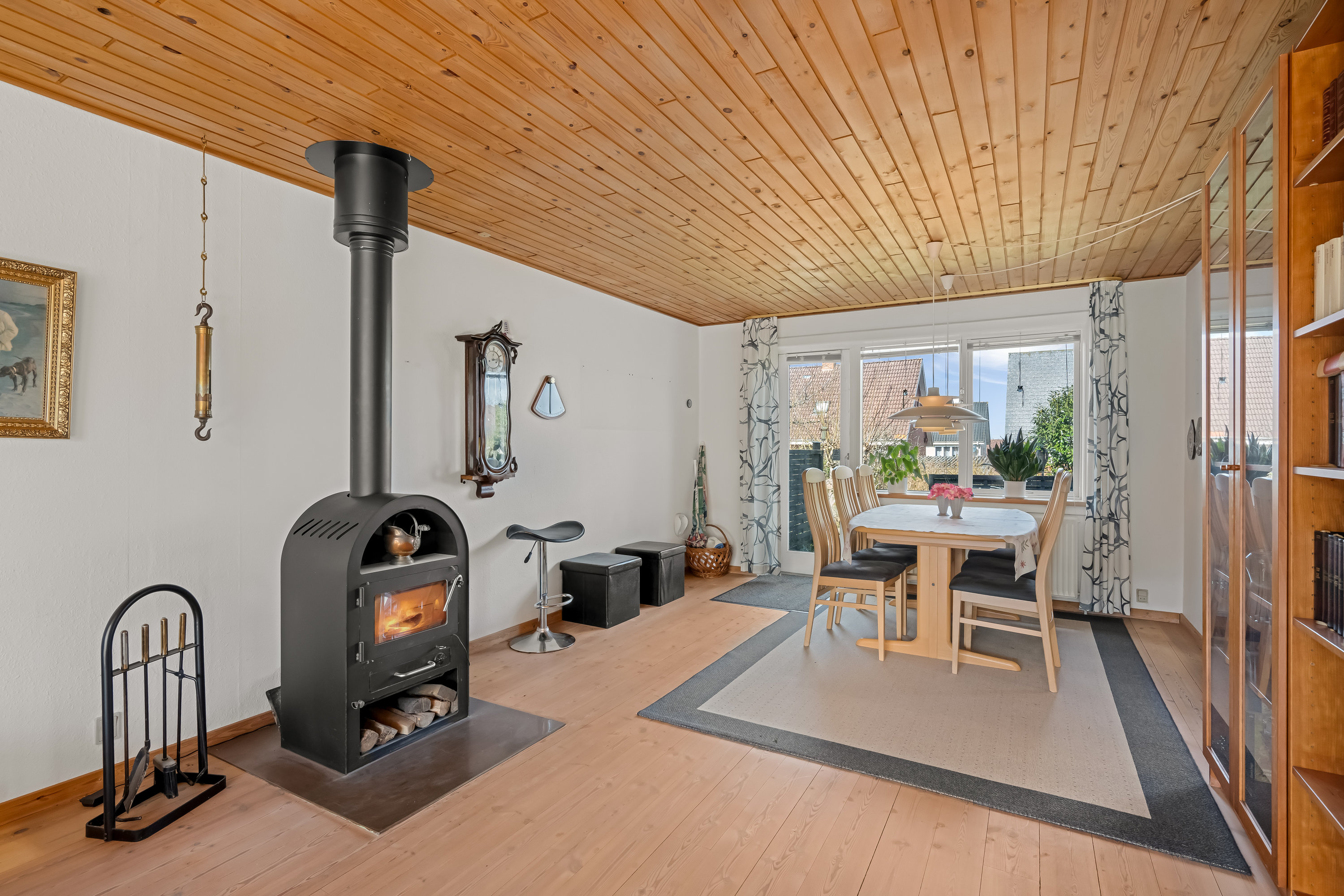 Fremhævet stue billede i fuldskærmstilstand. Billede af Westergaardsvej 5, 6920 Videbæk