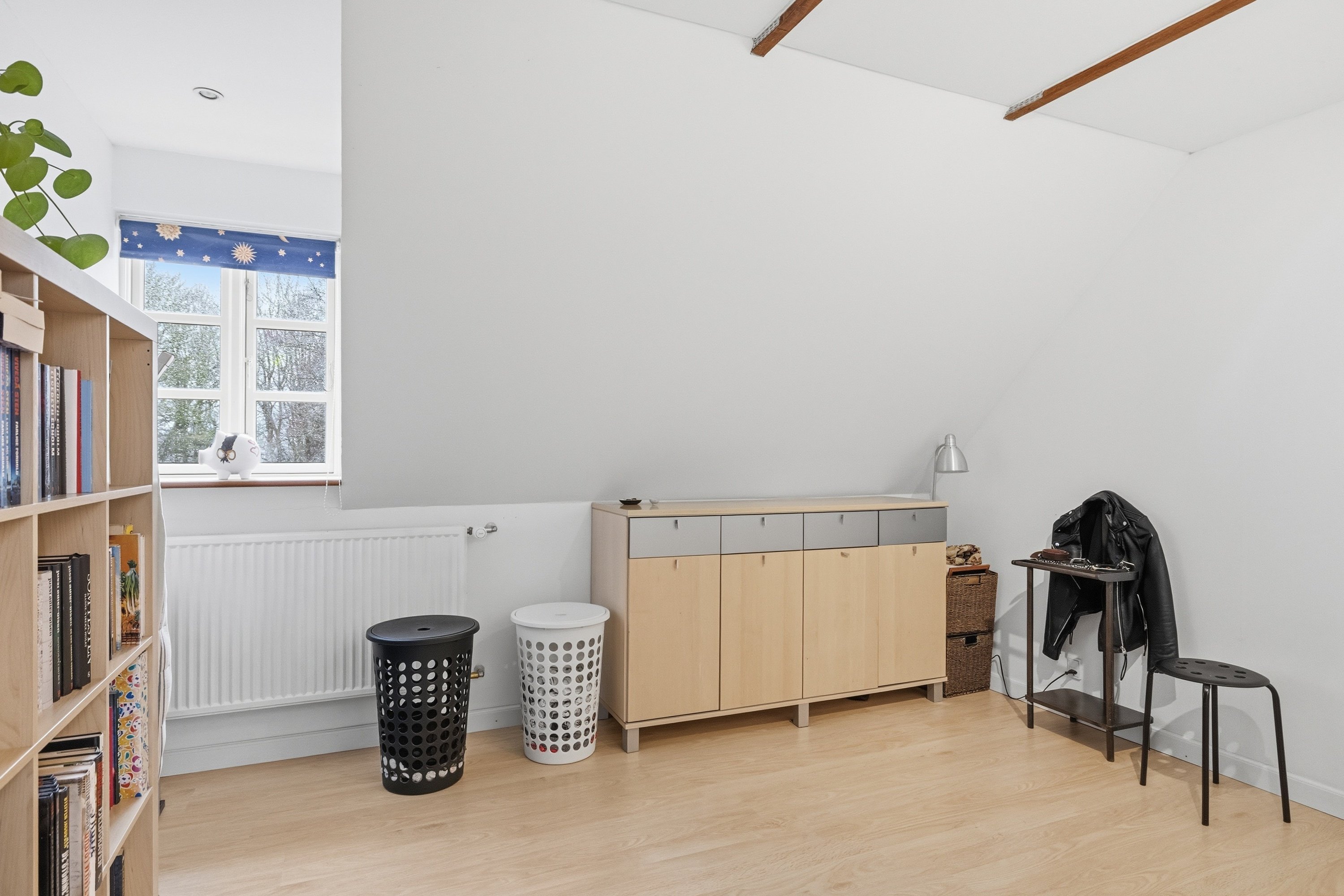 Fremhævet værelse billede i fuldskærmstilstand. Billede af Balskildevej 10, Ballen, 8355 Solbjerg