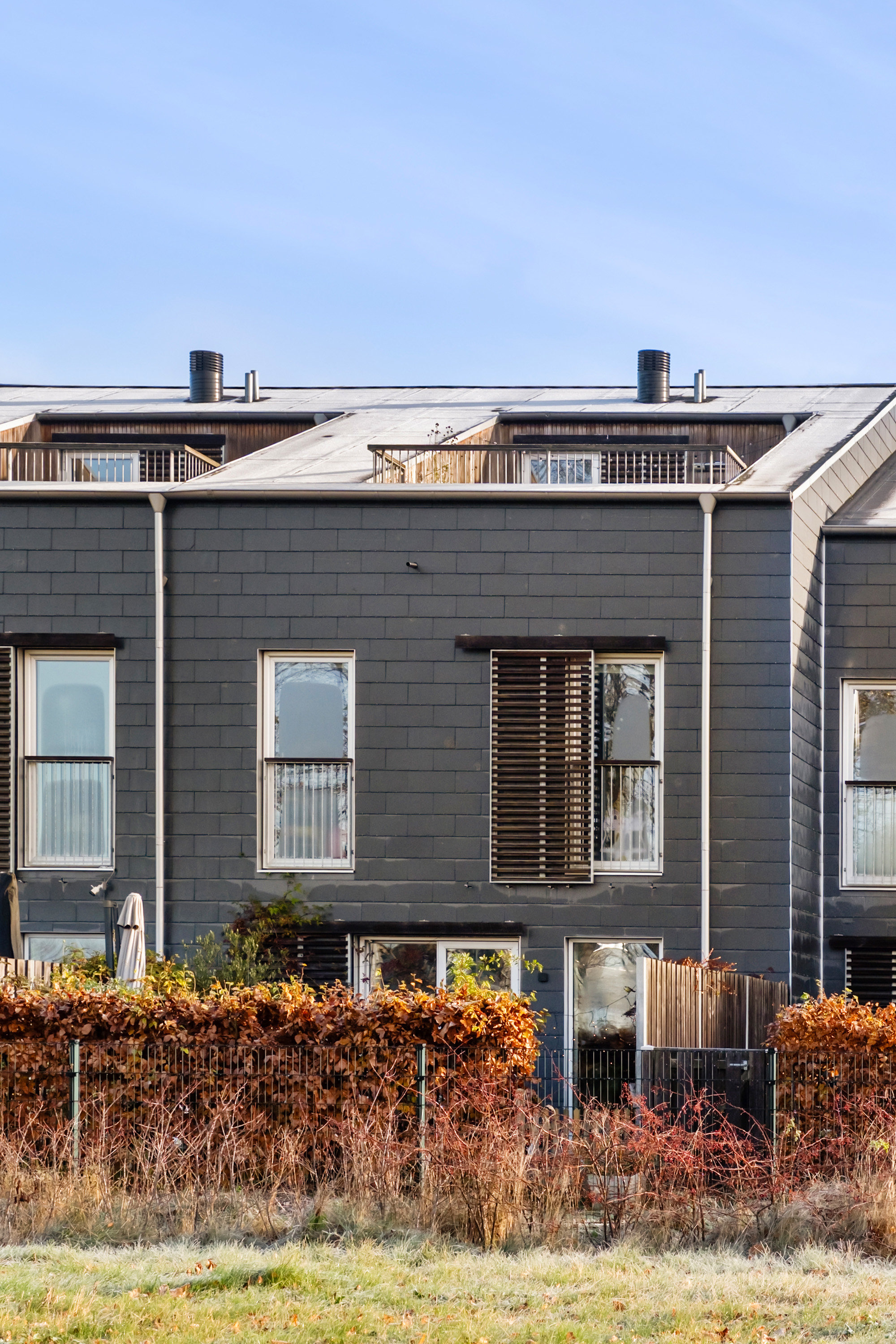 Fremhævet ejendommen billede i fuldskærmstilstand. Billede af Helgas Høj 23, 2950 Vedbæk