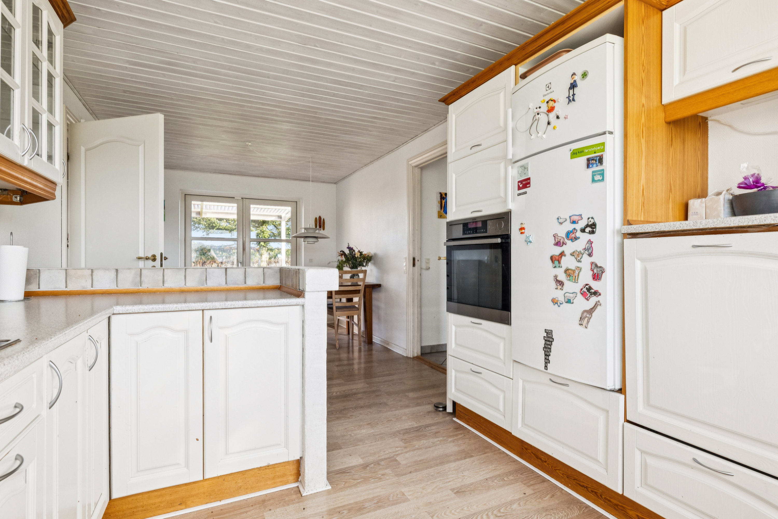 Fremhævet køkken billede i fuldskærmstilstand. Billede af Høegsvej 46, Hammershøj, 8830 Tjele