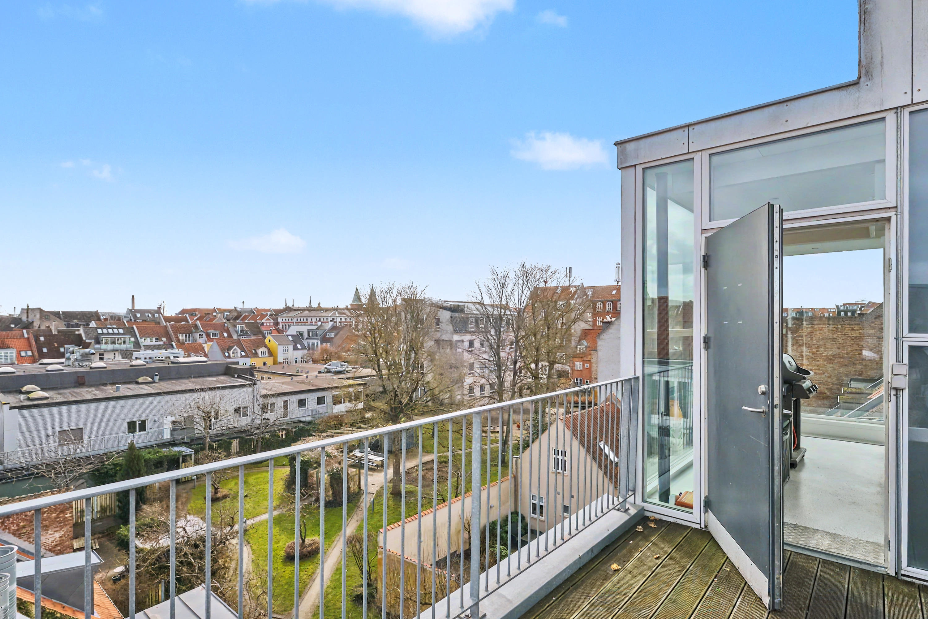 Fremhævet tagterrasse billede i fuldskærmstilstand. Billede af Montanagade 1, st.. tv., 8000 Aarhus C