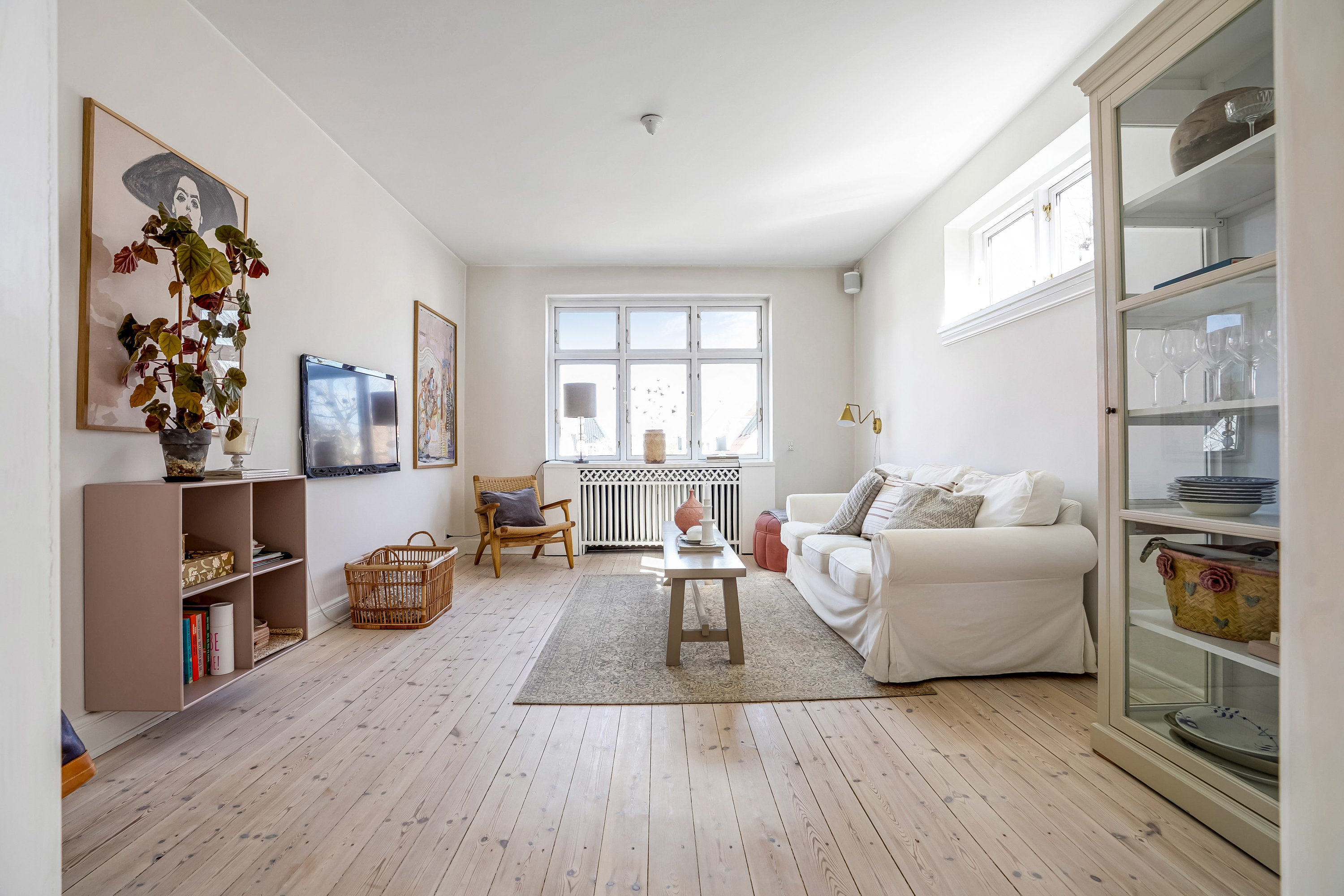 Fremhævet stue billede i fuldskærmstilstand. Billede af Bernstorffsvej 7, 1. tv., 5000 Odense C