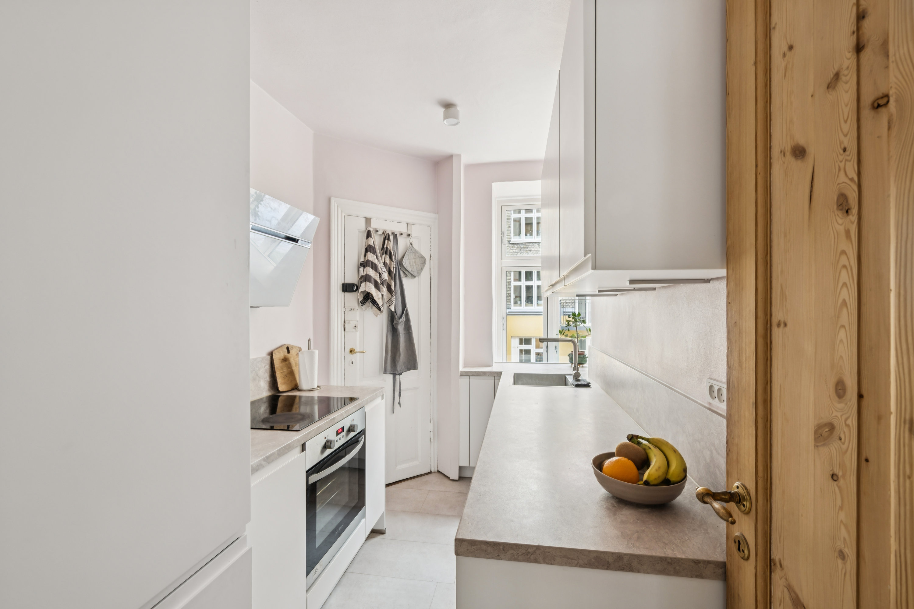 Fremhævet værelse billede i fuldskærmstilstand. Billede af Marstalsgade 32, 1. th., 2100 København Ø