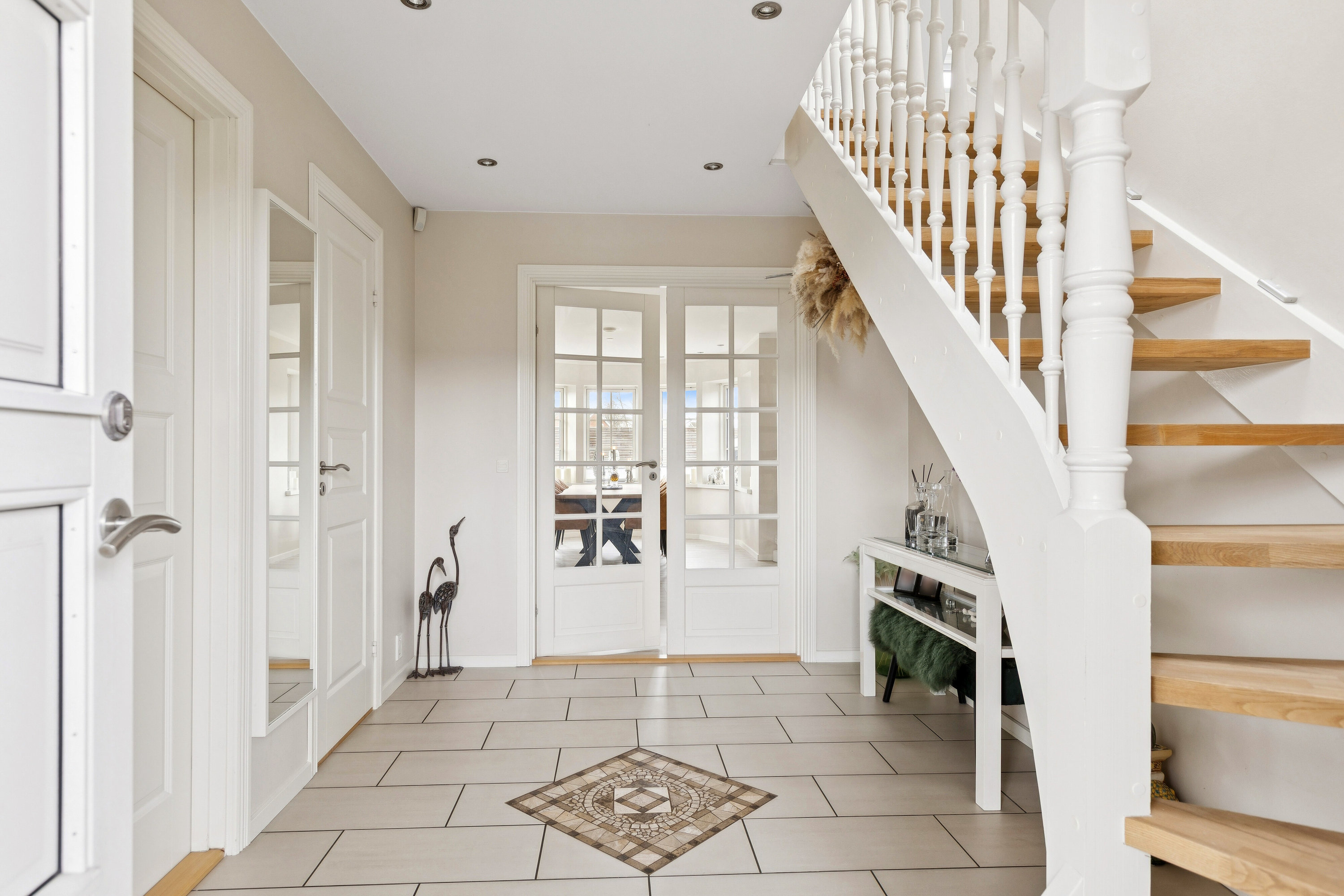 Fremhævet opgang billede i fuldskærmstilstand. Billede af Gefionsvej 1, 4654 Faxe Ladeplads