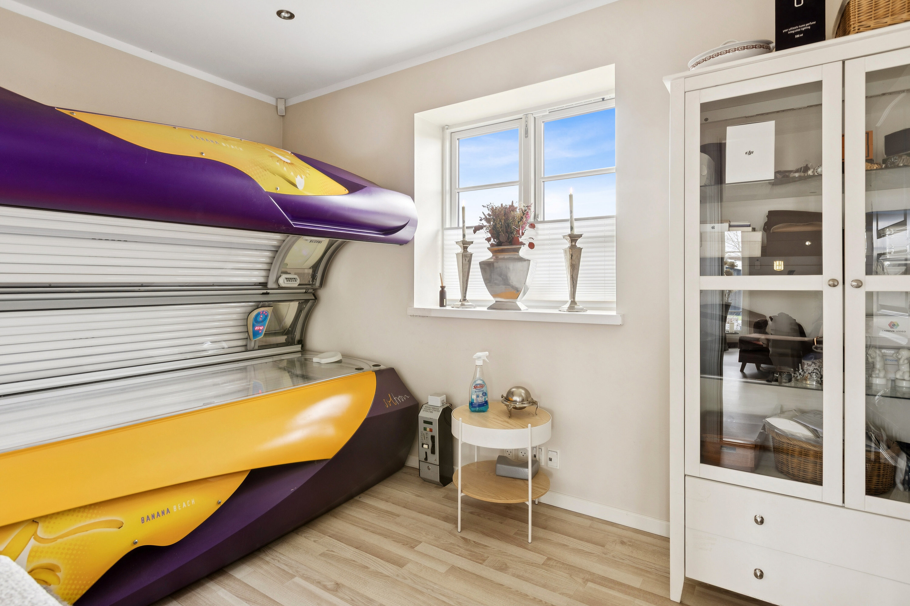 Fremhævet indendørs billede i fuldskærmstilstand. Billede af Gefionsvej 1, 4654 Faxe Ladeplads